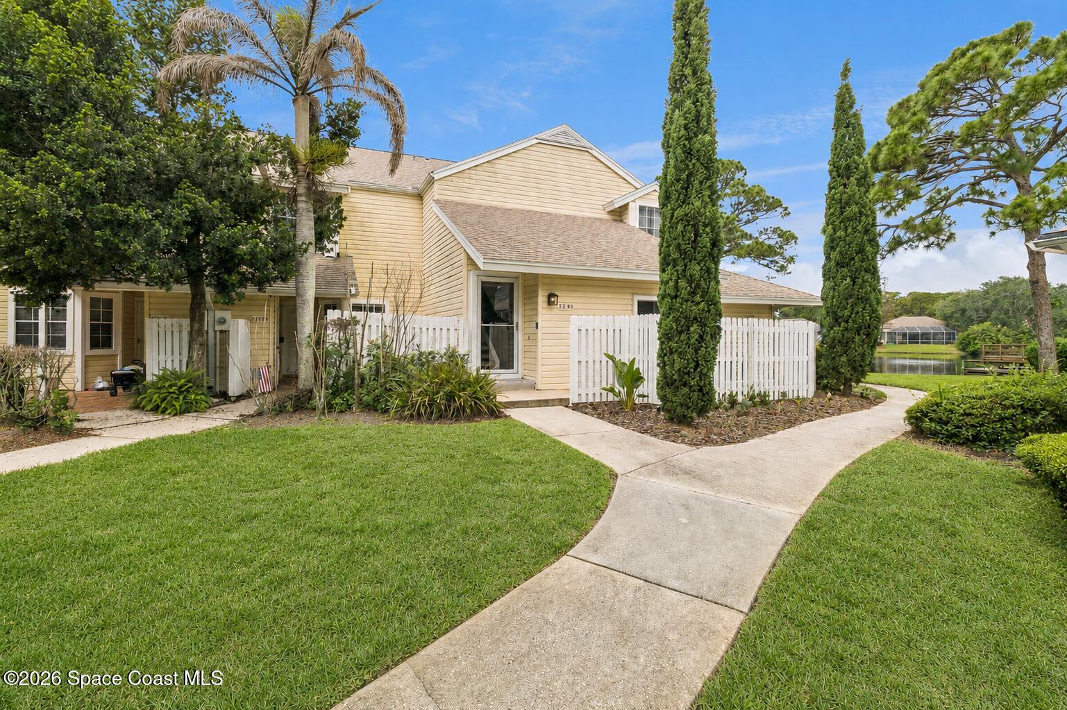 718 Fairway Drive Property Photo 2