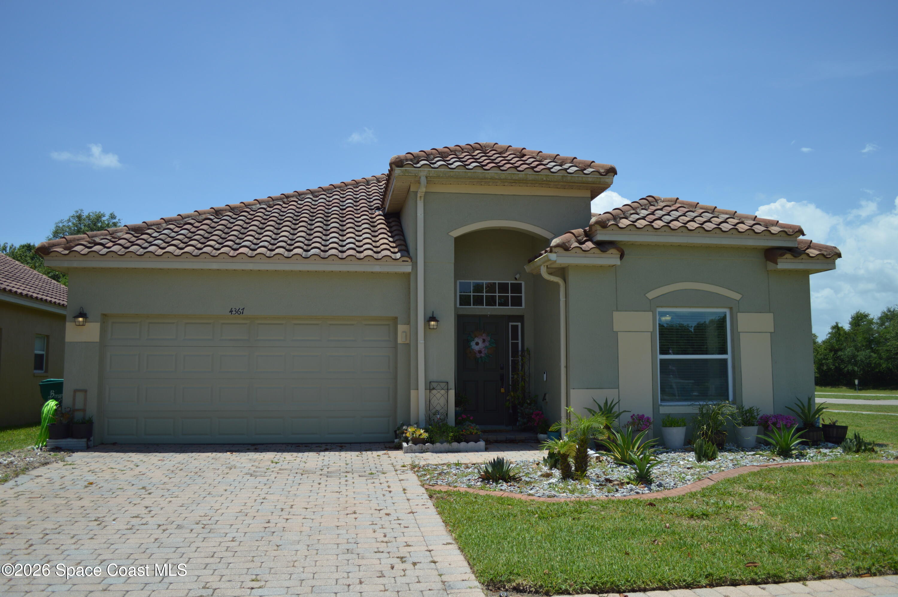 4367 Fitzroy Reef Drive Property Photo 1