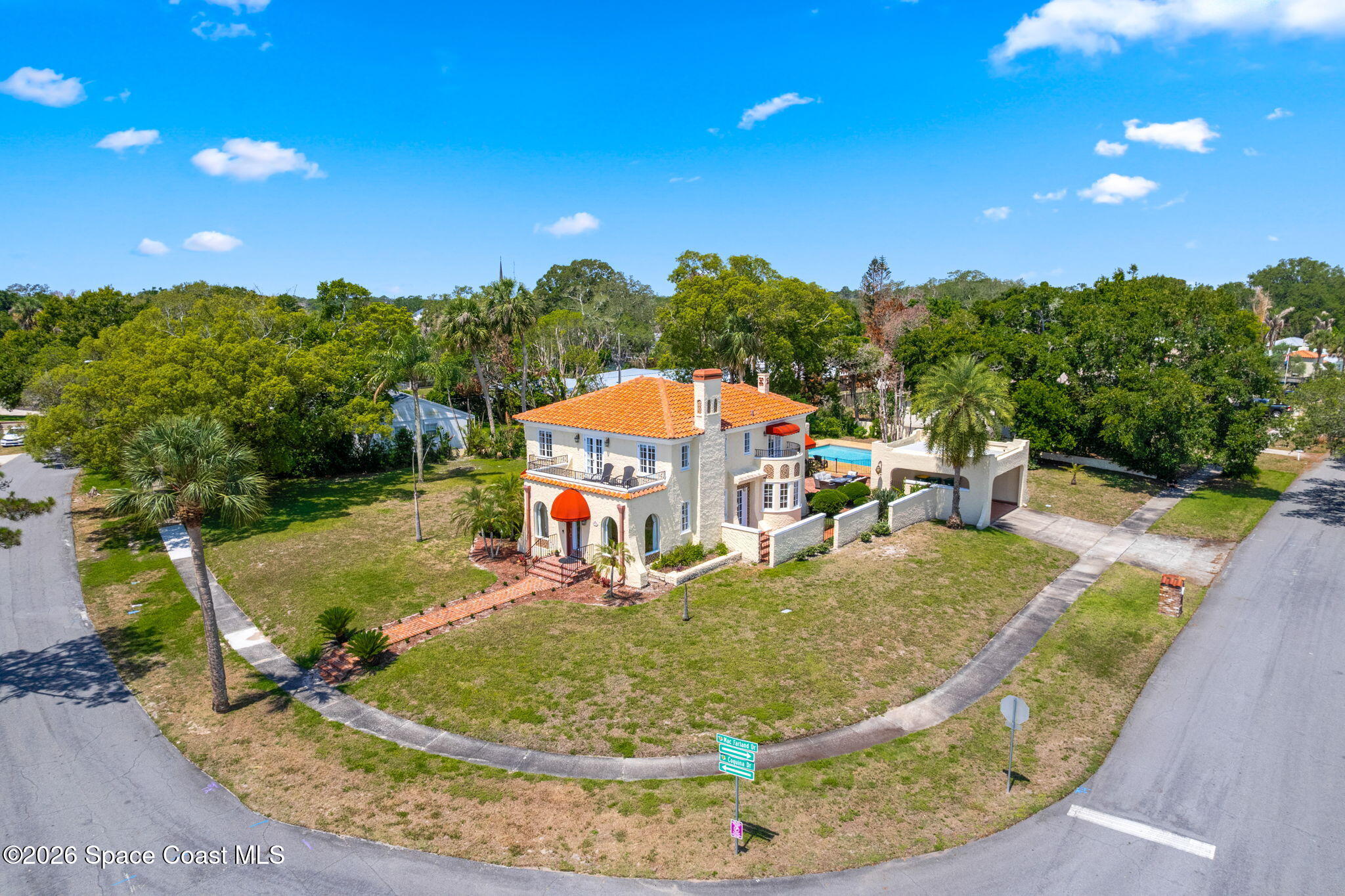 2105 Mac Farland Drive Property Photo 3