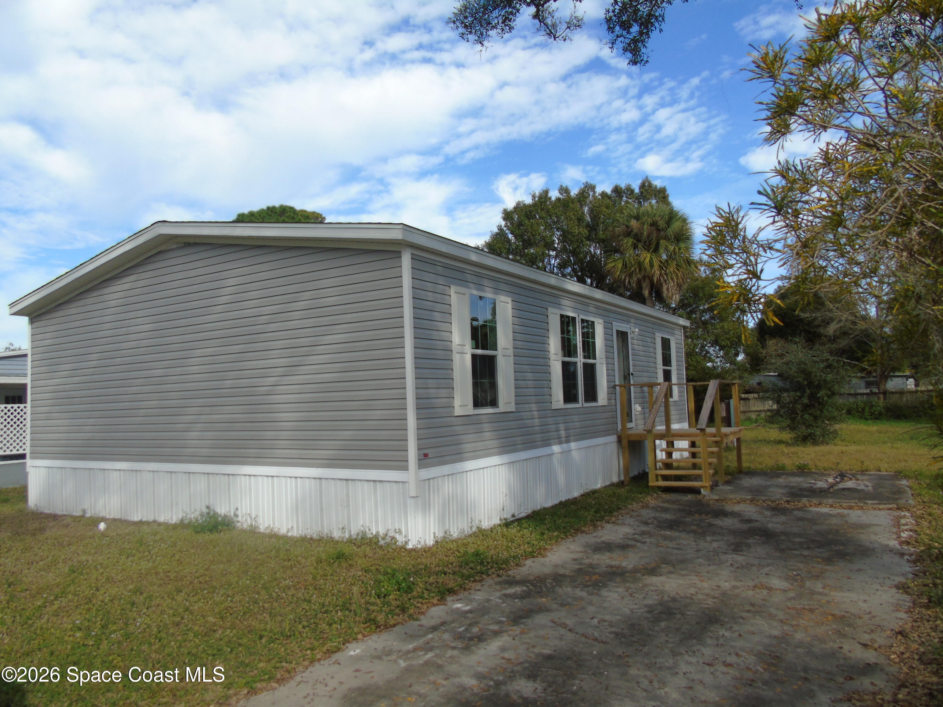 5 Annette Drive Property Photo 1