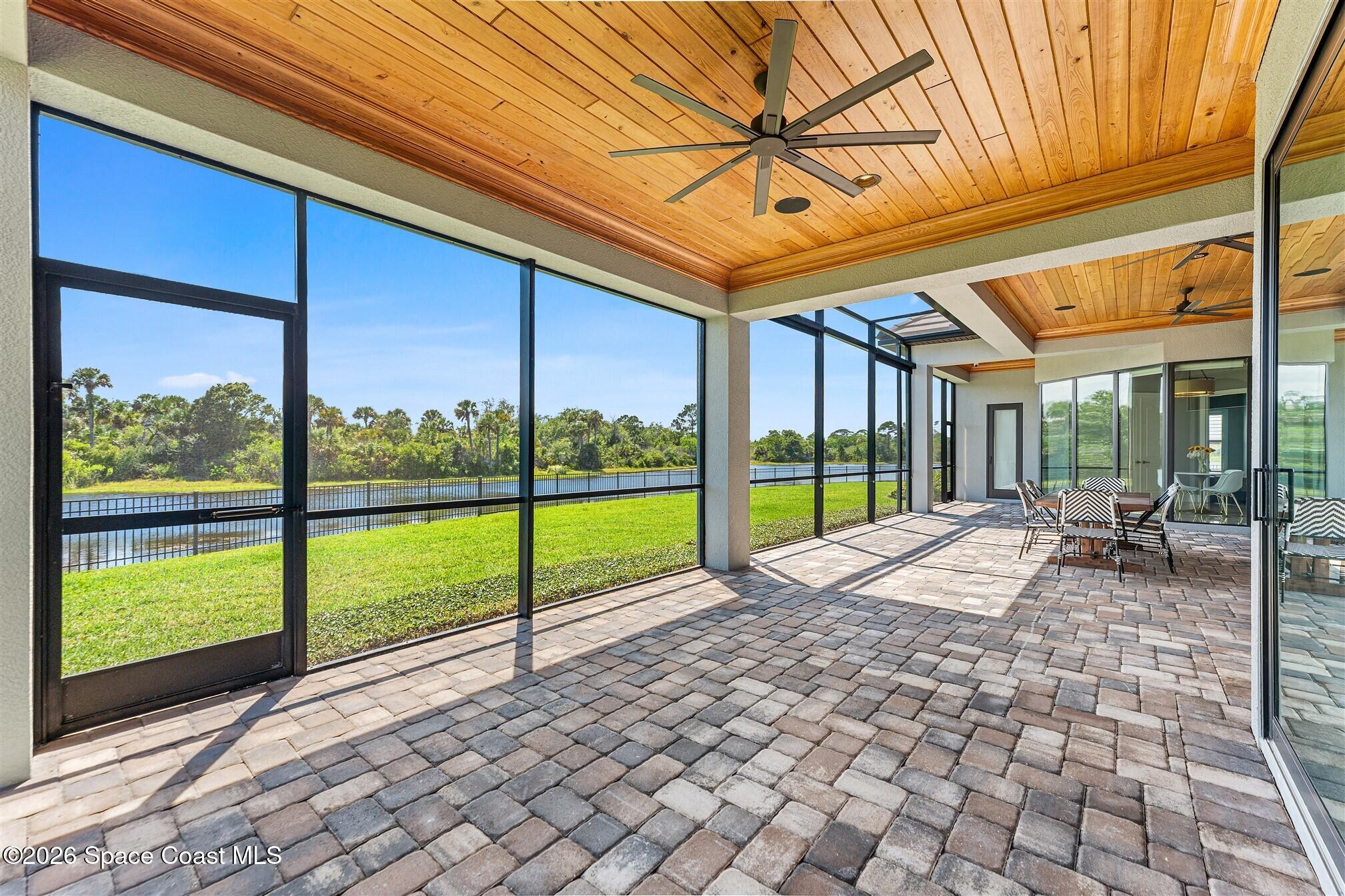 4696 Tea Tree Court Property Photo 5