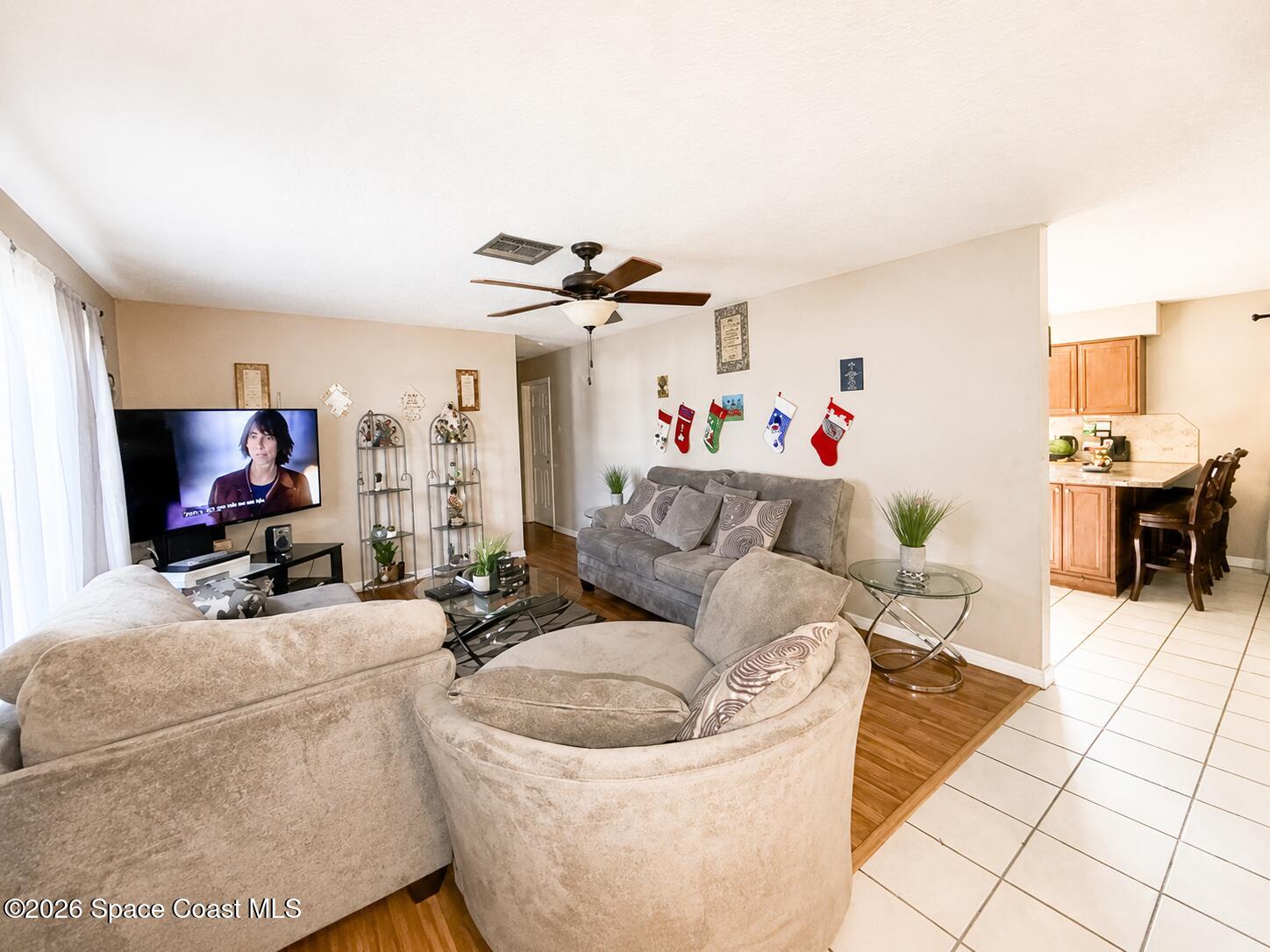 4345 Elliot Avenue Property Photo 2