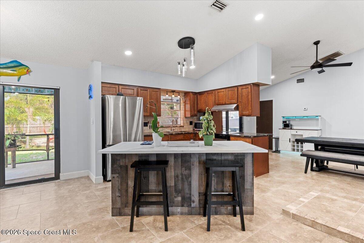 2350 Fallon Boulevard Ne Property Photo 10