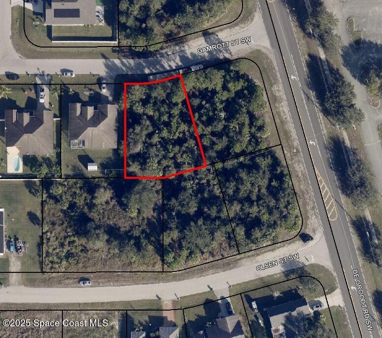 318 Gamrott Street SW Property Photo 1