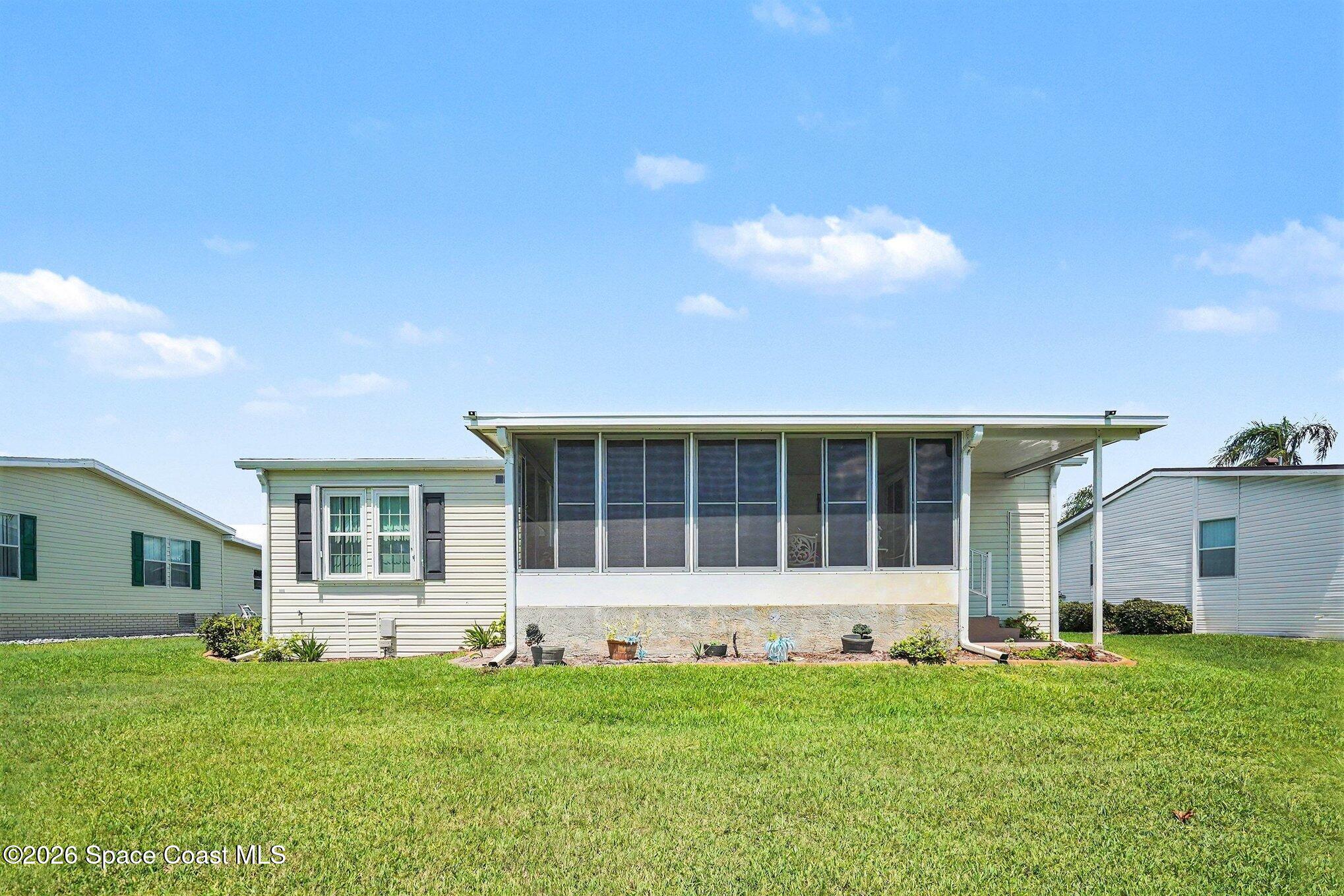 354 Outer Drive Property Photo 3