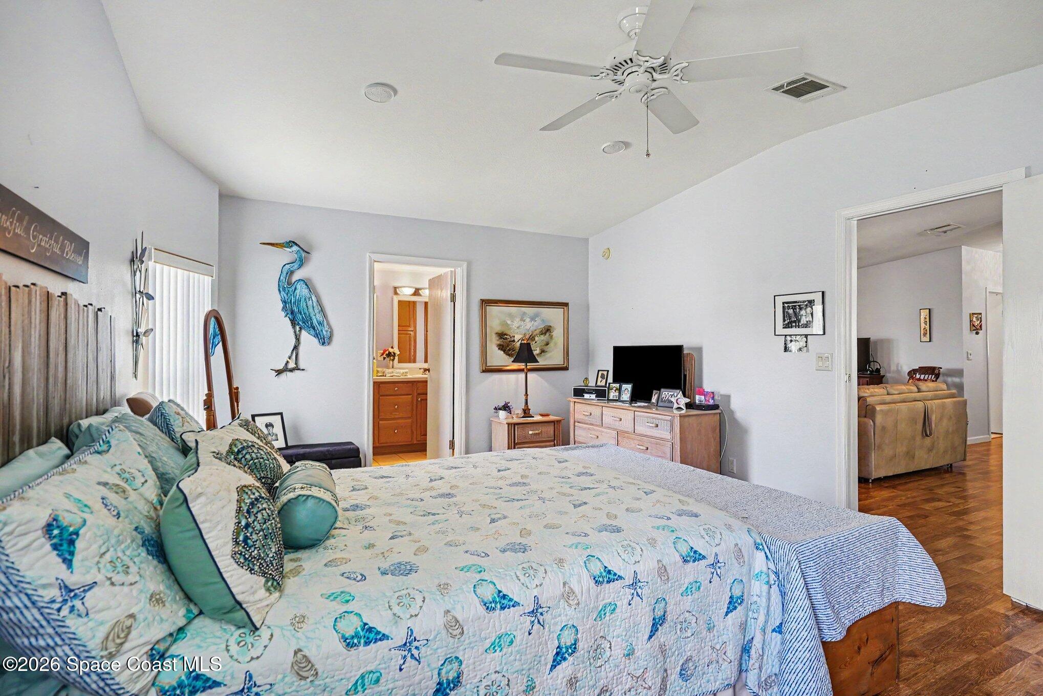 354 Outer Drive Property Photo 14