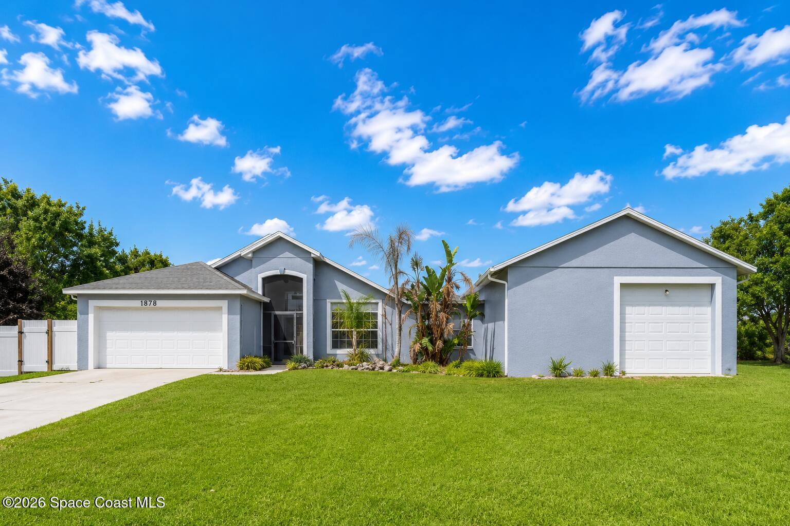 1878 Cogan Drive Se Property Photo 1