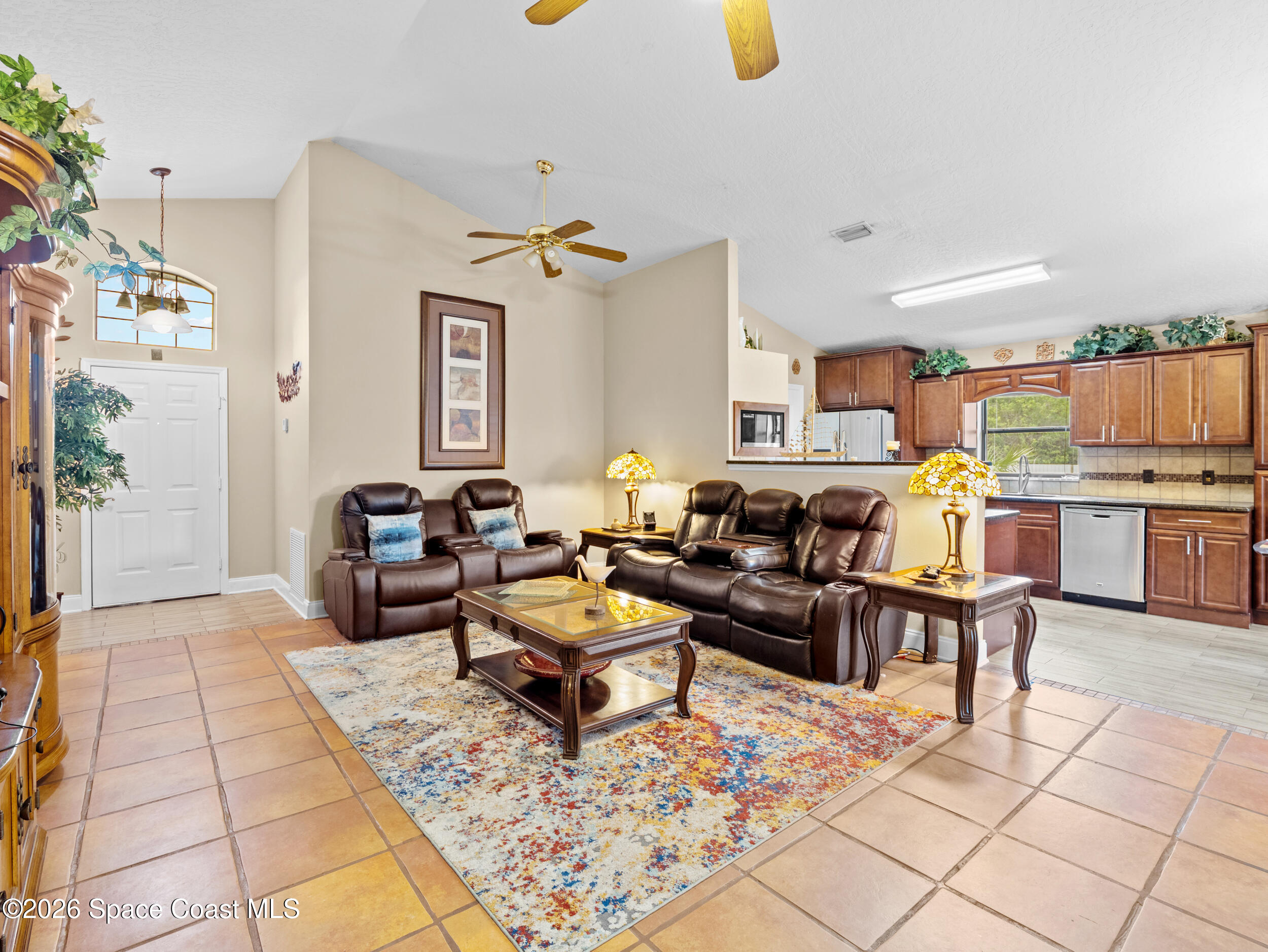 1878 Cogan Drive Se Property Photo 4