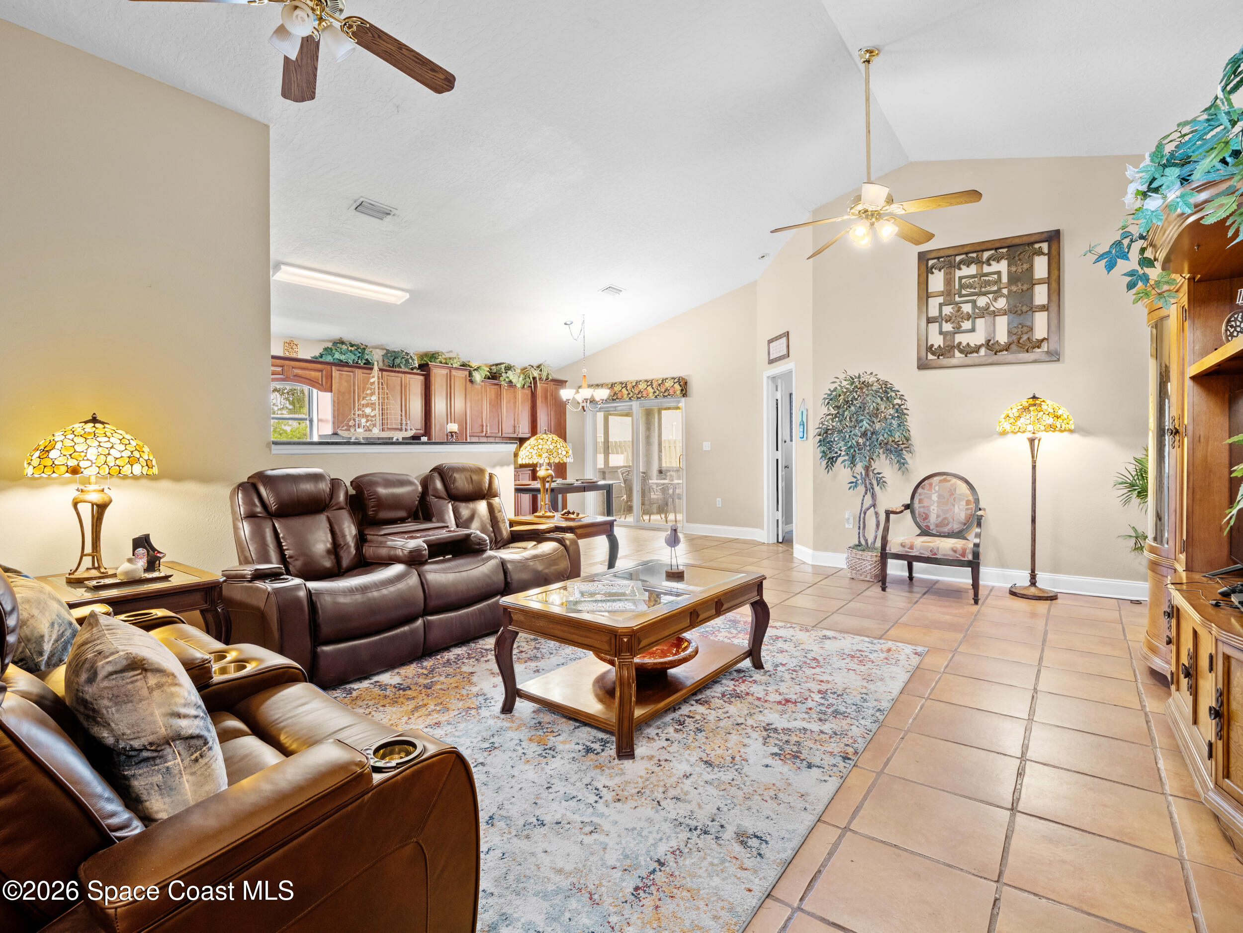 1878 Cogan Drive Se Property Photo 7