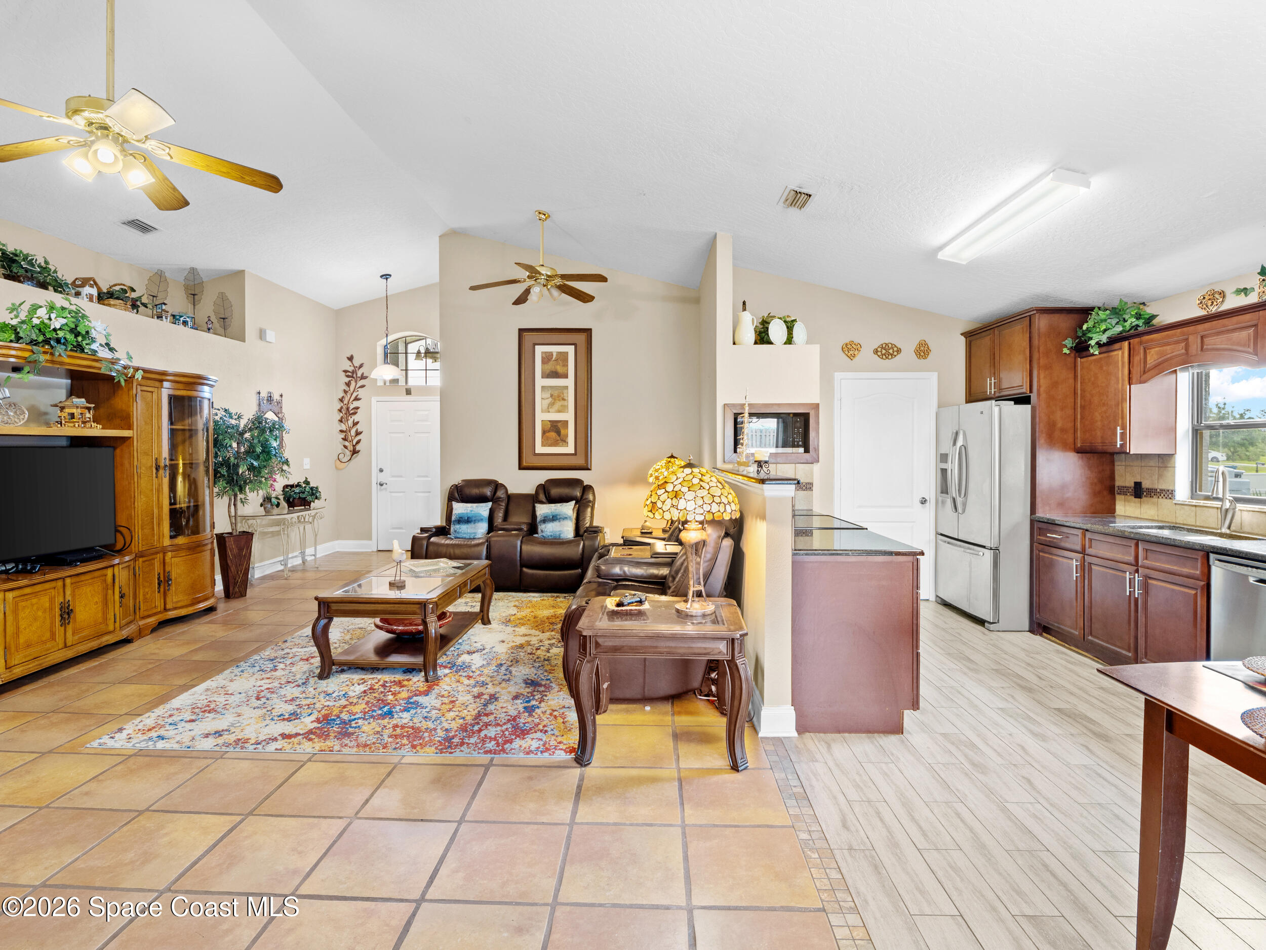 1878 Cogan Drive Se Property Photo 9