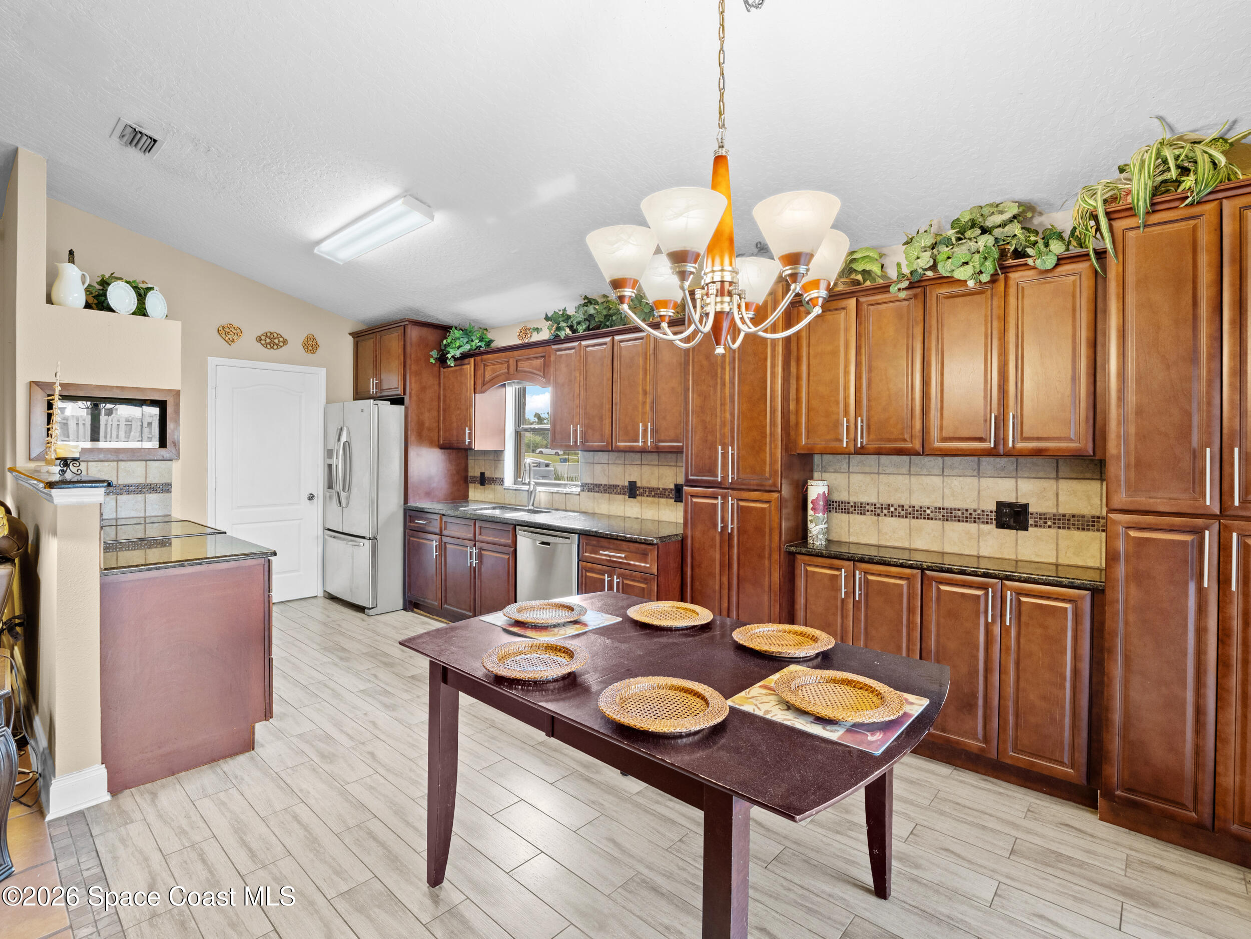 1878 Cogan Drive Se Property Photo 10