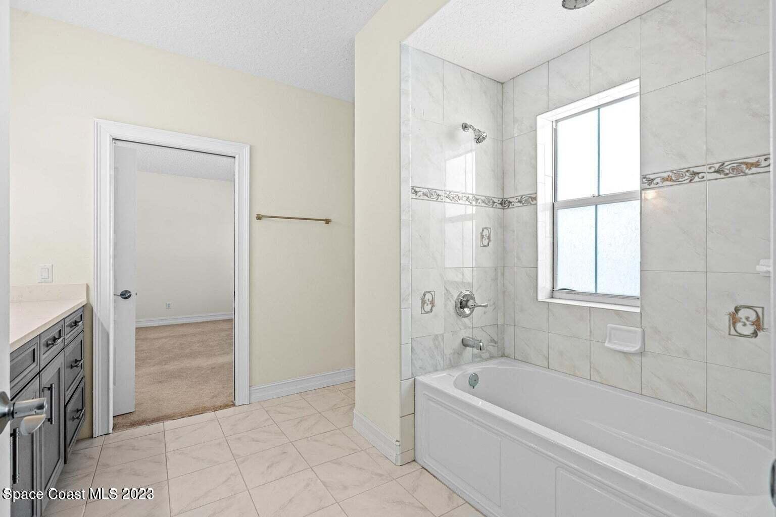 9235 Babcock Street Se Property Photo 20