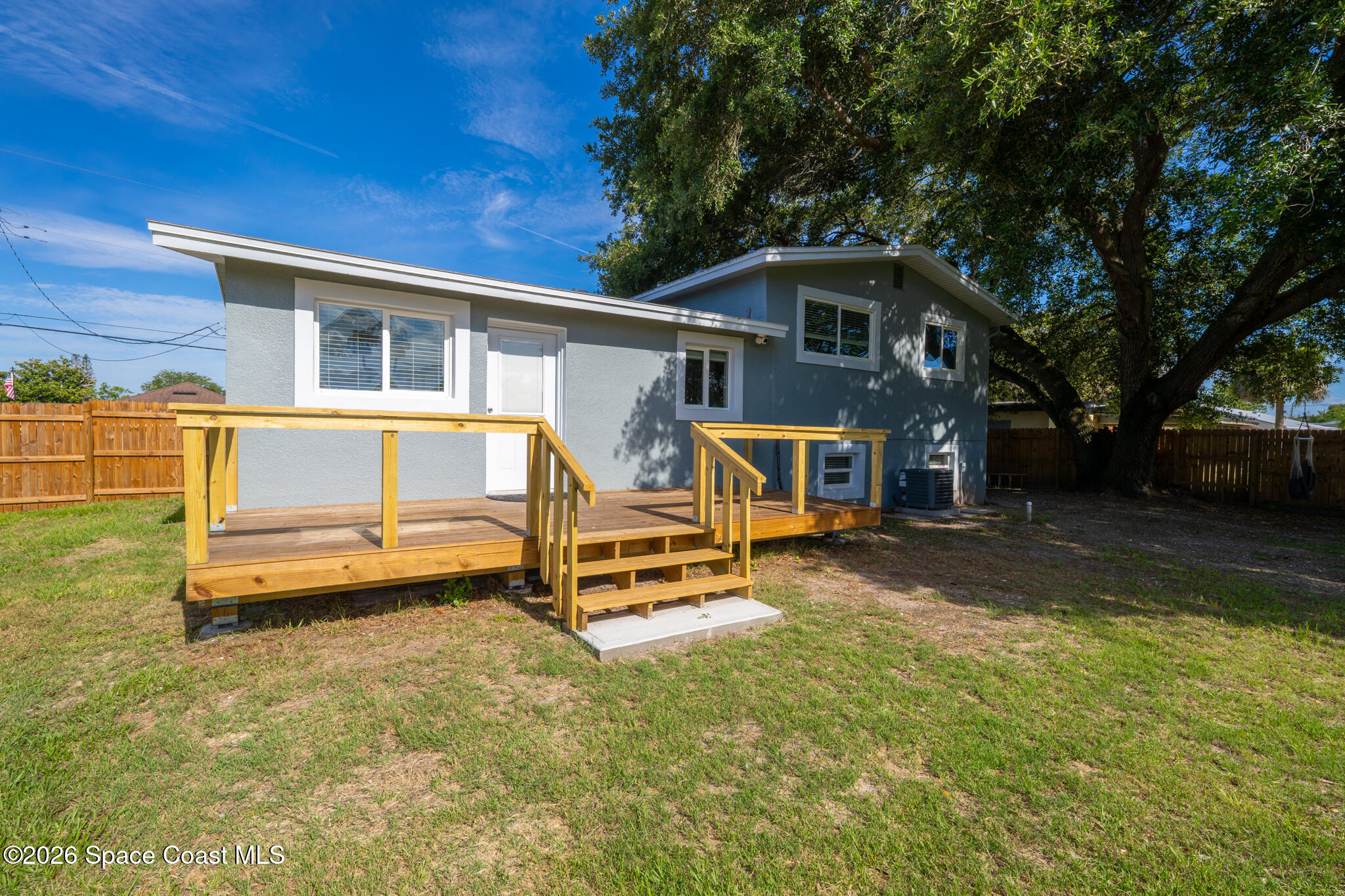 521 Fern Avenue Property Photo 4
