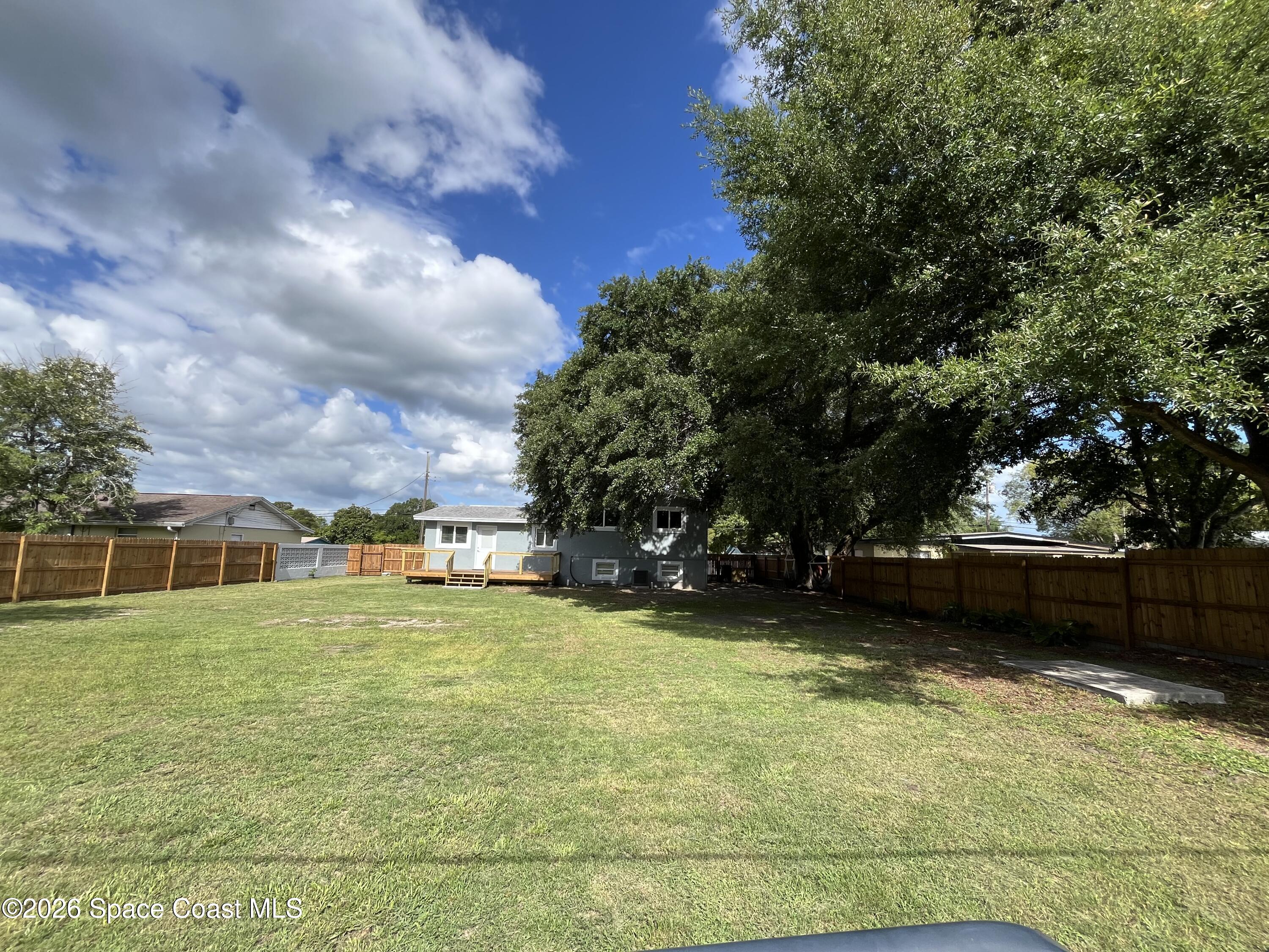 521 Fern Avenue Property Photo 8