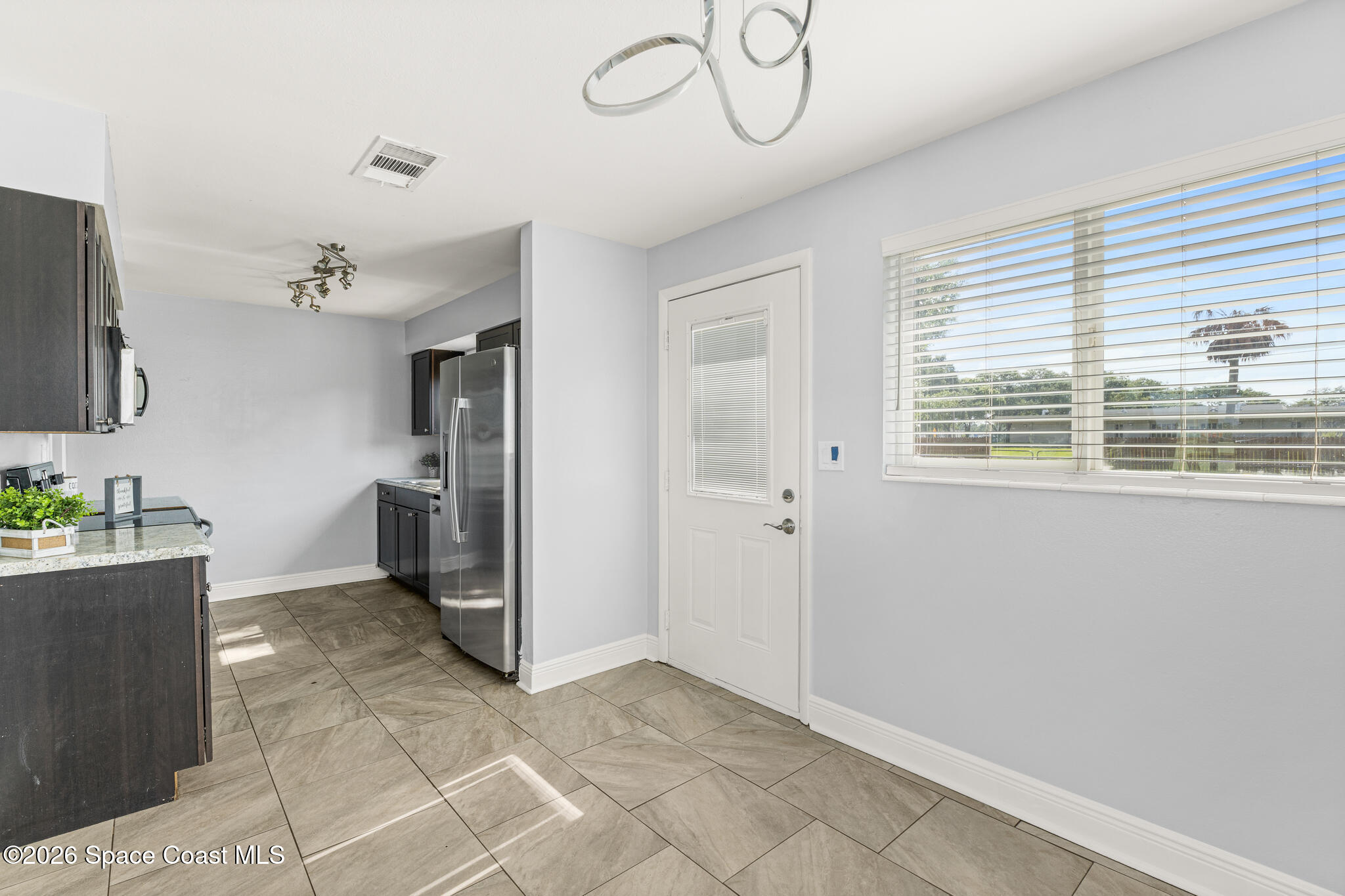 521 Fern Avenue Property Photo 21