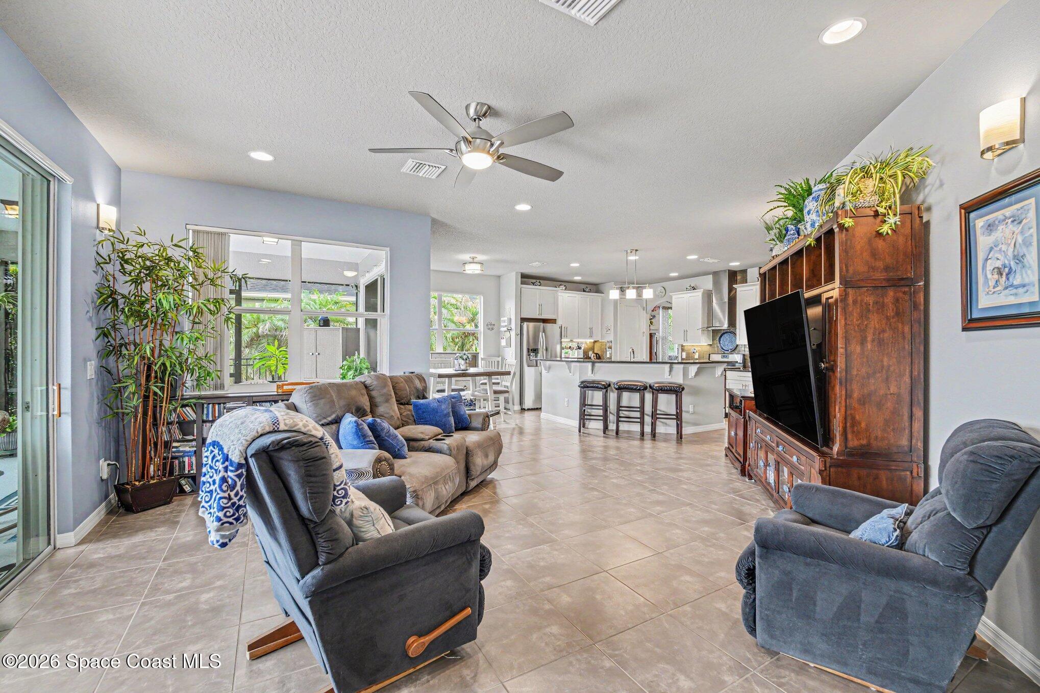7991 Strom Park Drive Property Photo 8