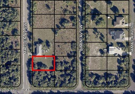 2483 Madden Avenue SW Property Photo 1