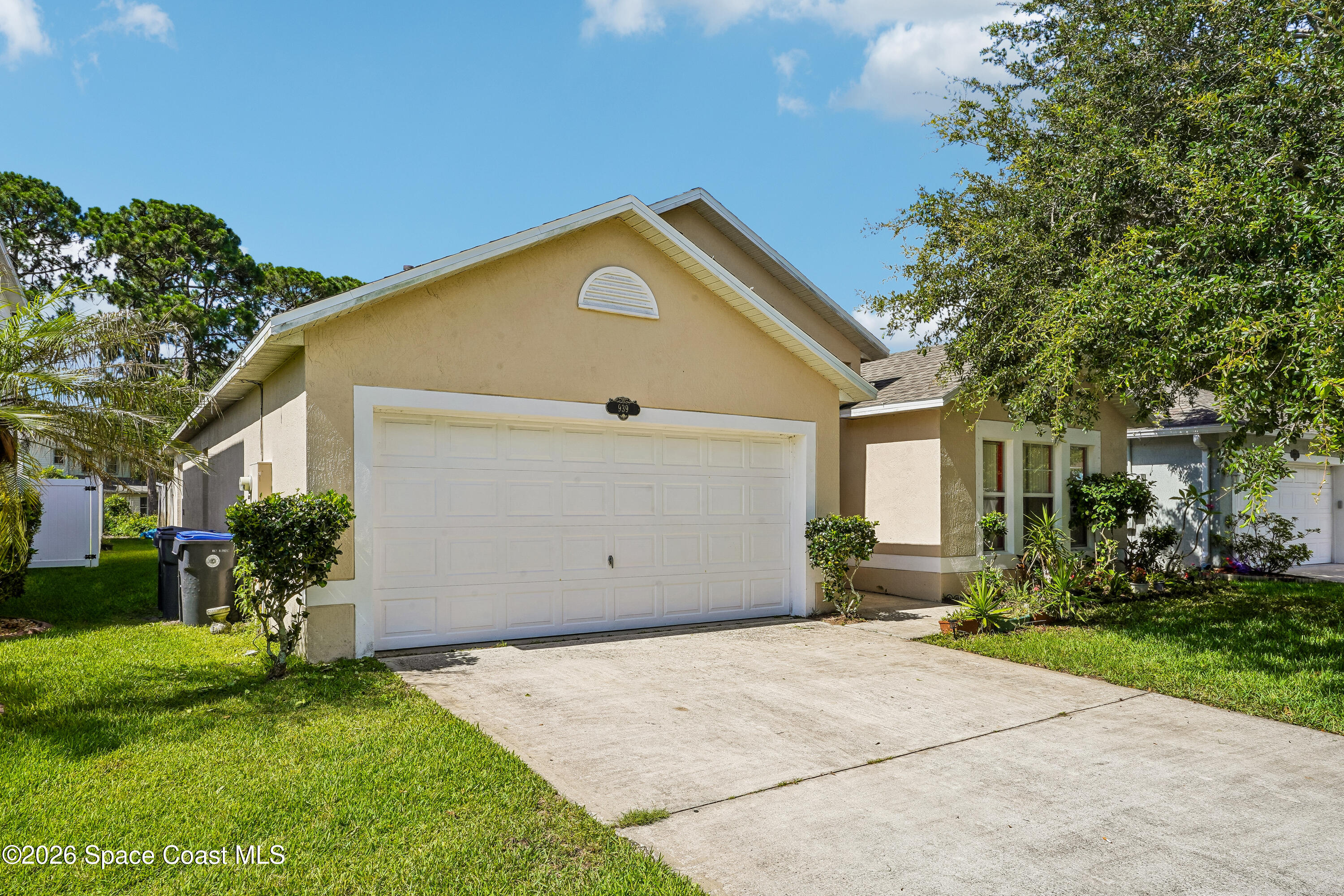 939 Macon Drive Property Photo 1
