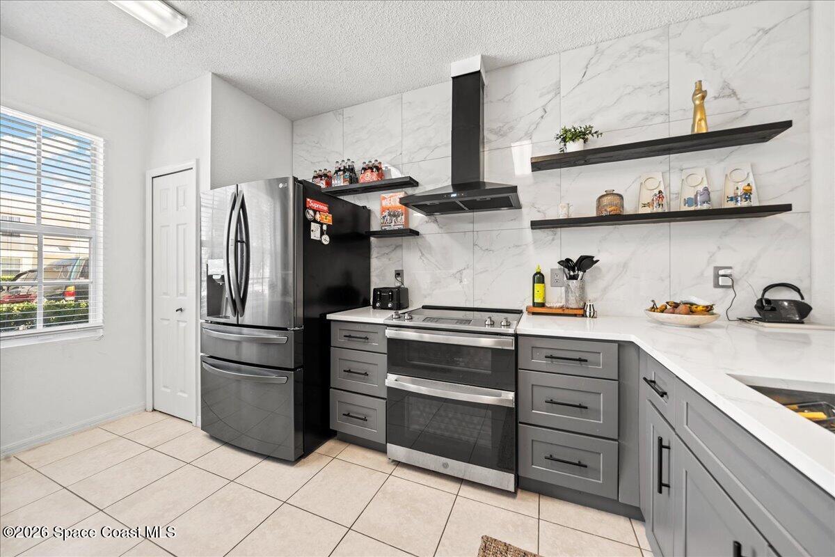 2990 S Fiske Boulevard L2 Property Photo 5