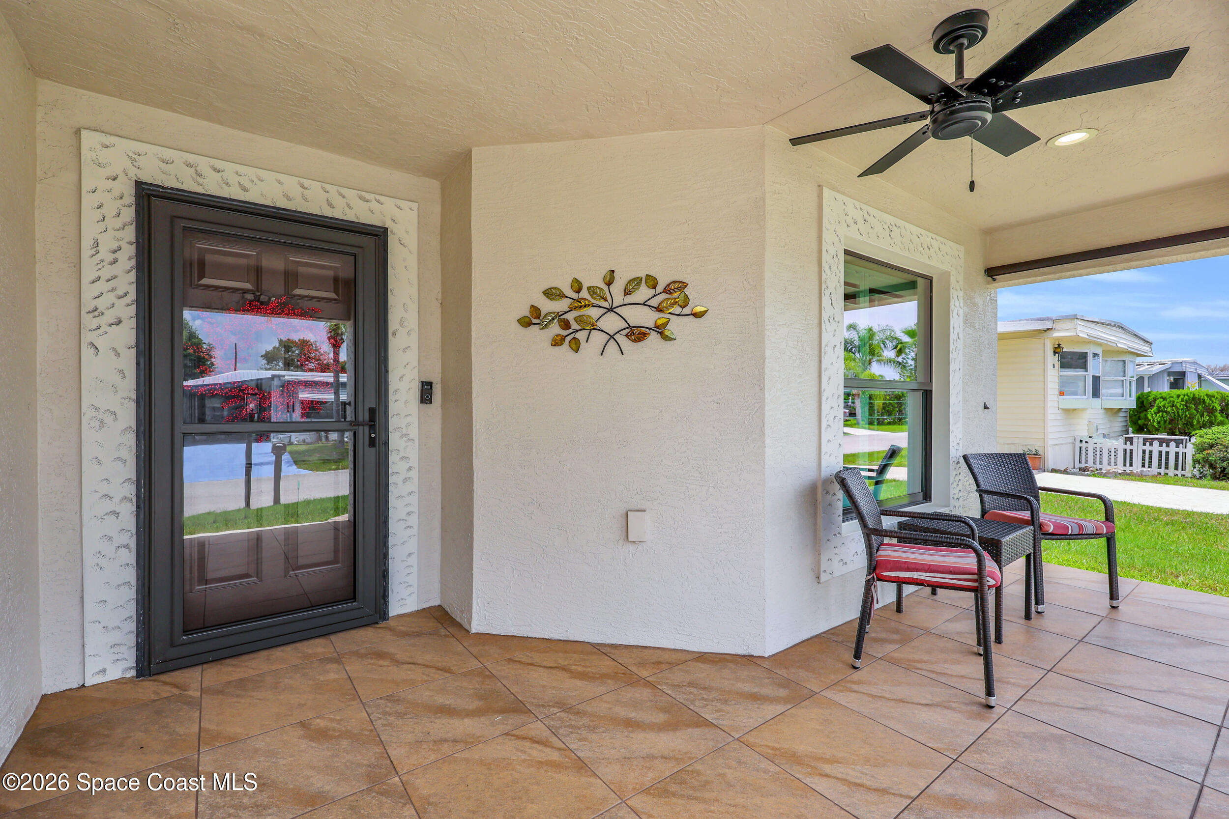 22 Alta Loma Property Photo 4