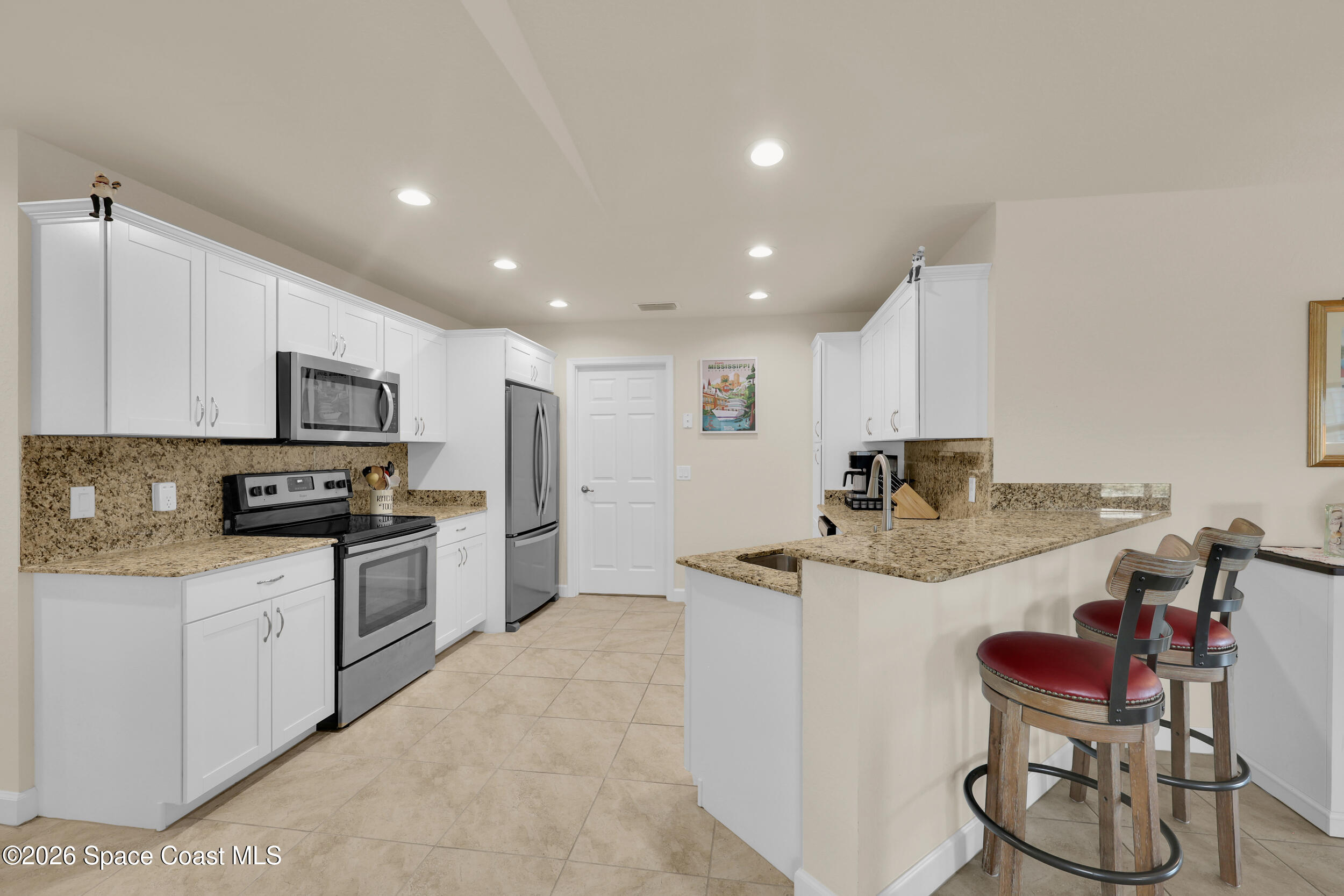 22 Alta Loma Property Photo 9