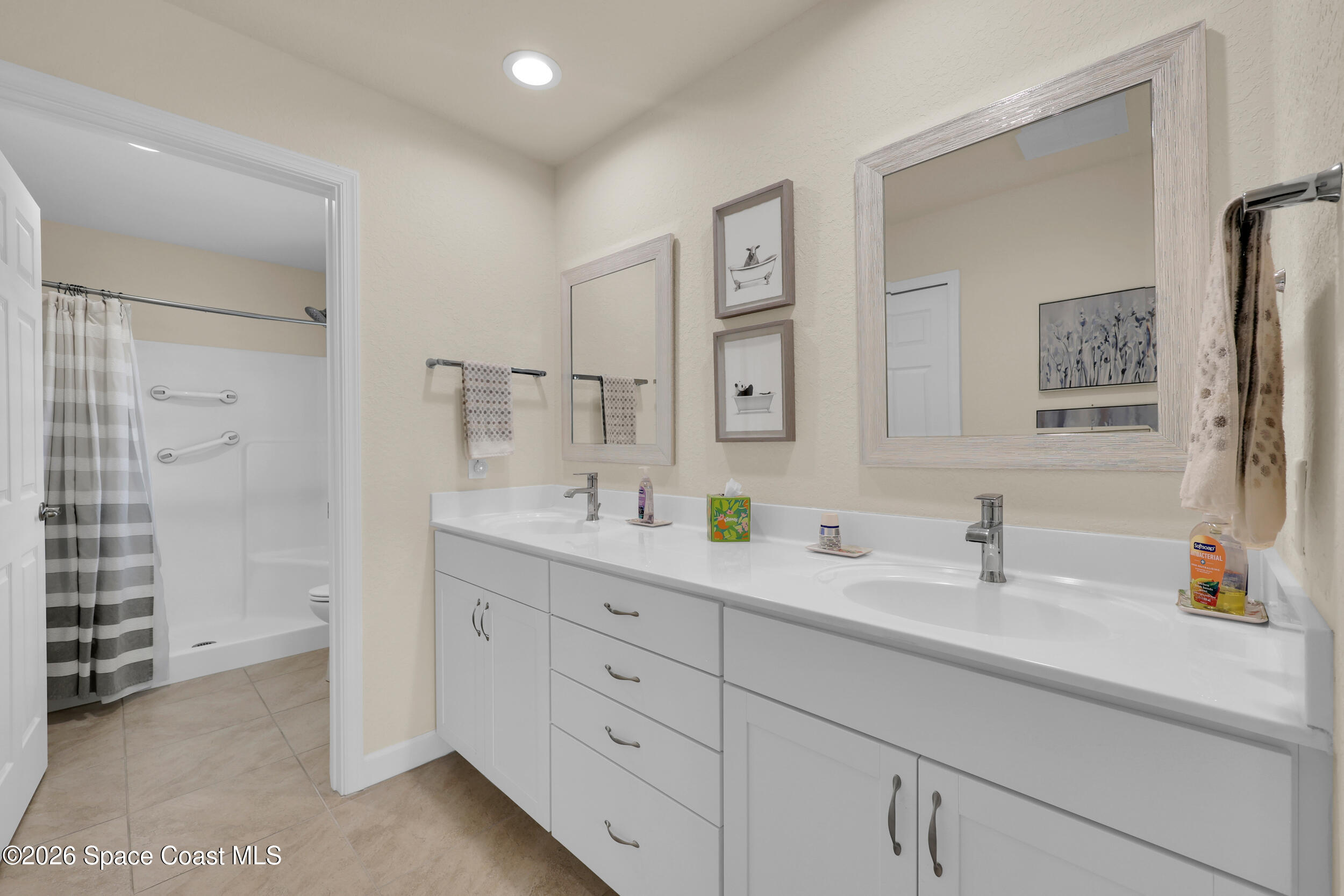 22 Alta Loma Property Photo 18