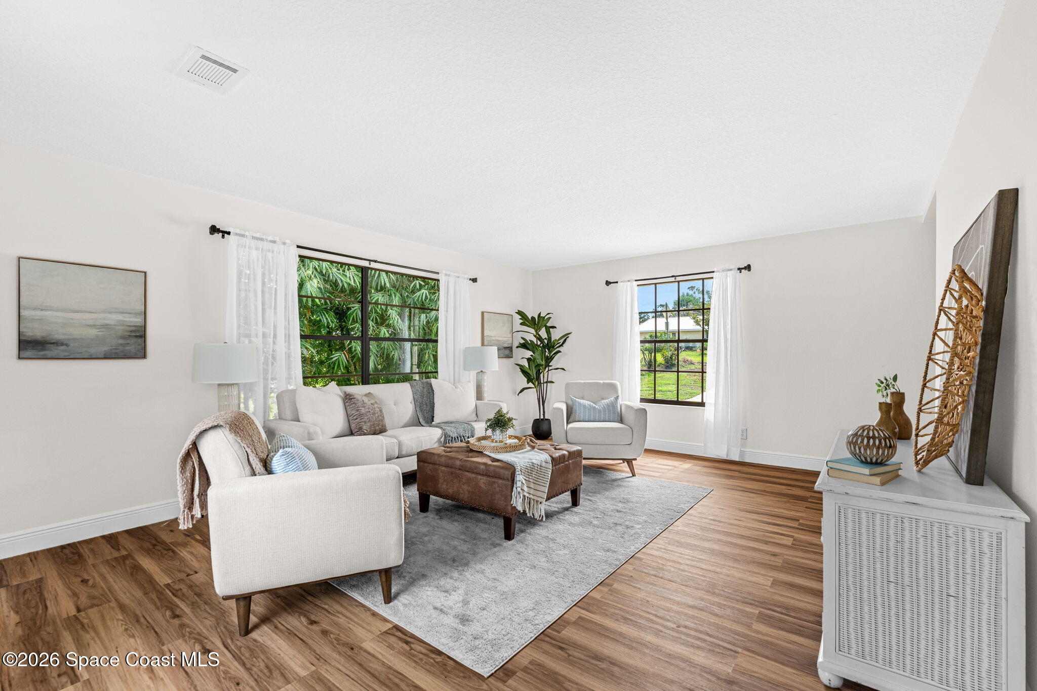 750 W Whitmire Drive Property Photo 15