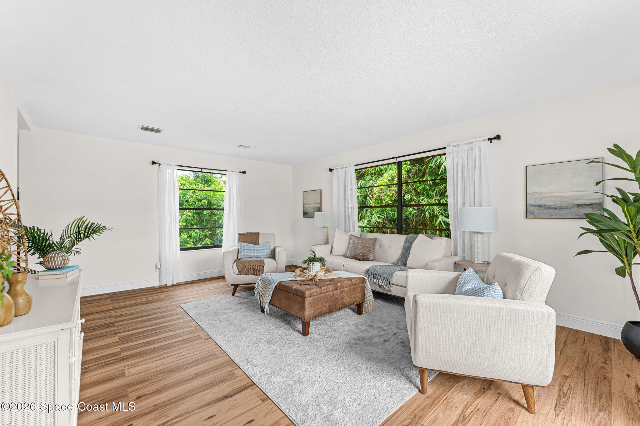 750 W Whitmire Drive Property Photo 17