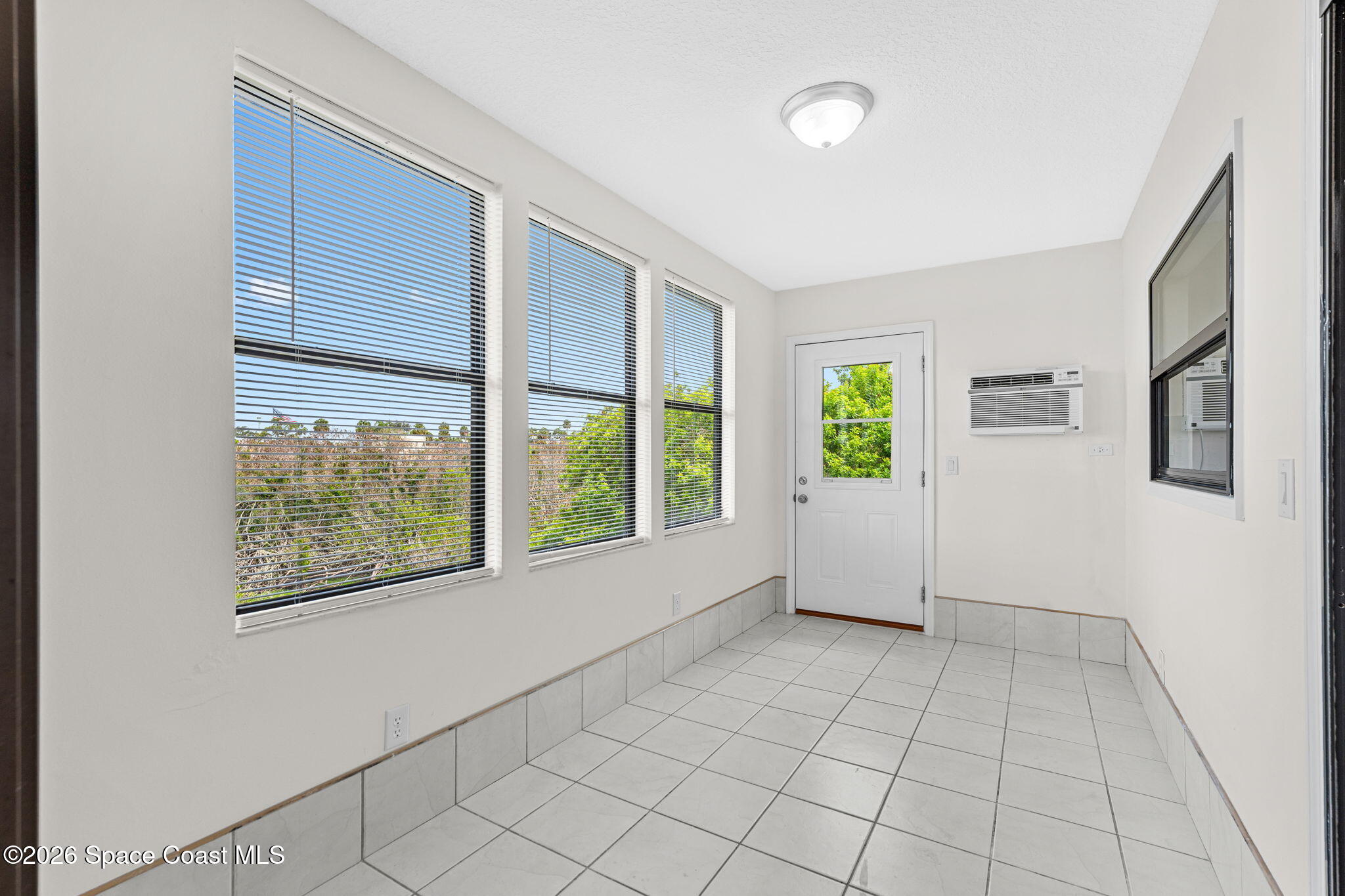 750 W Whitmire Drive Property Photo 41