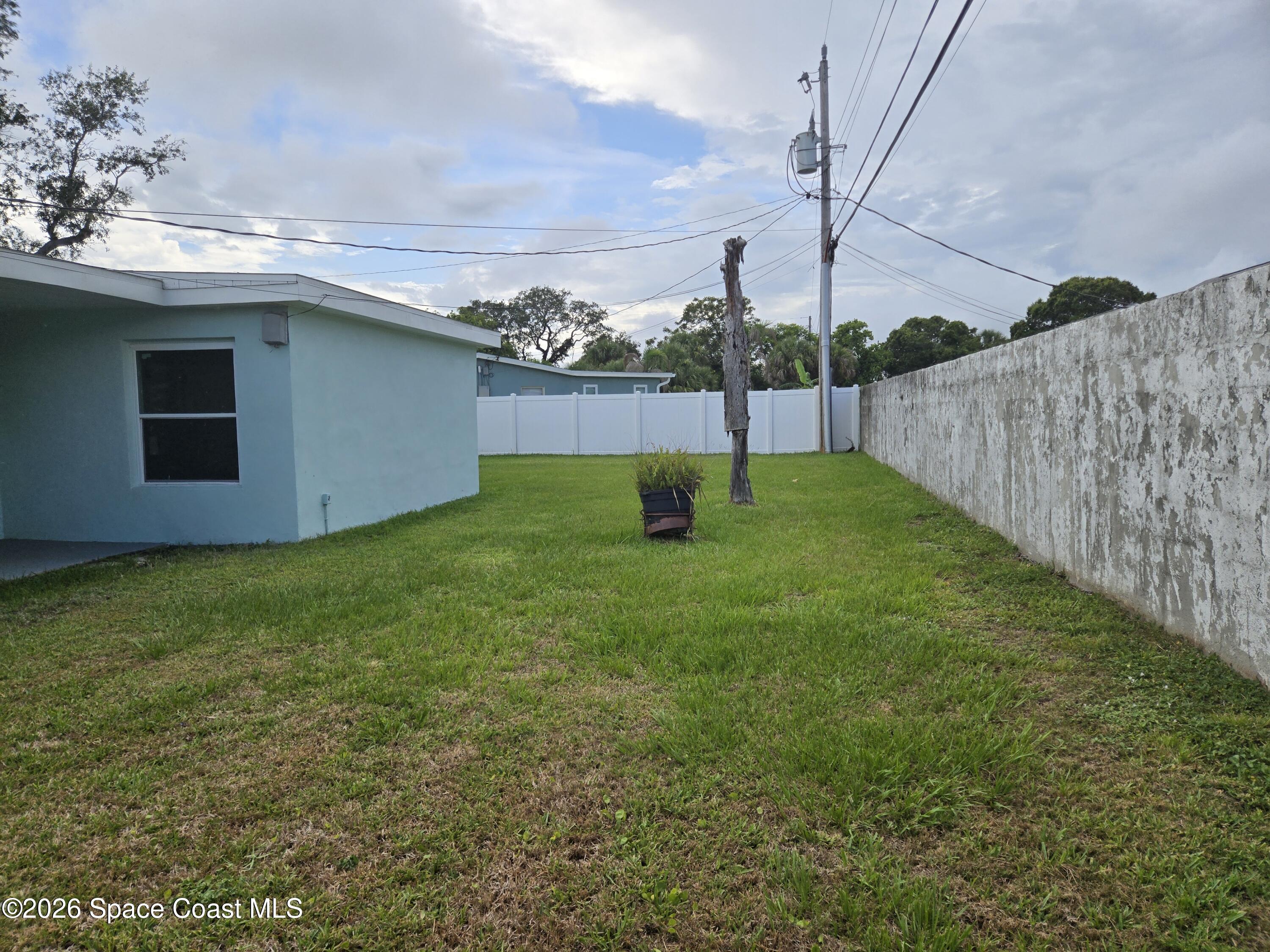 1796 Pontiac Circle N Property Photo 3