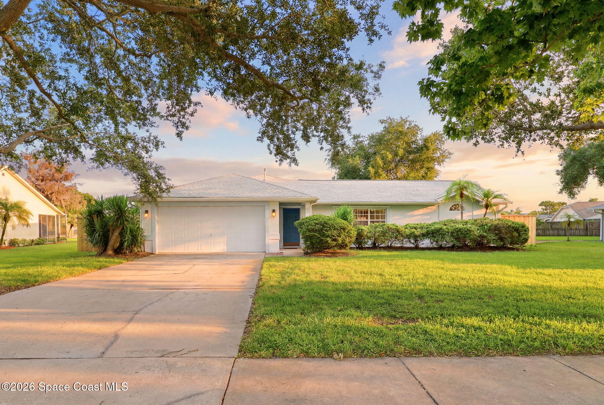 3065 Pineda Crossing Drive Property Photo 1