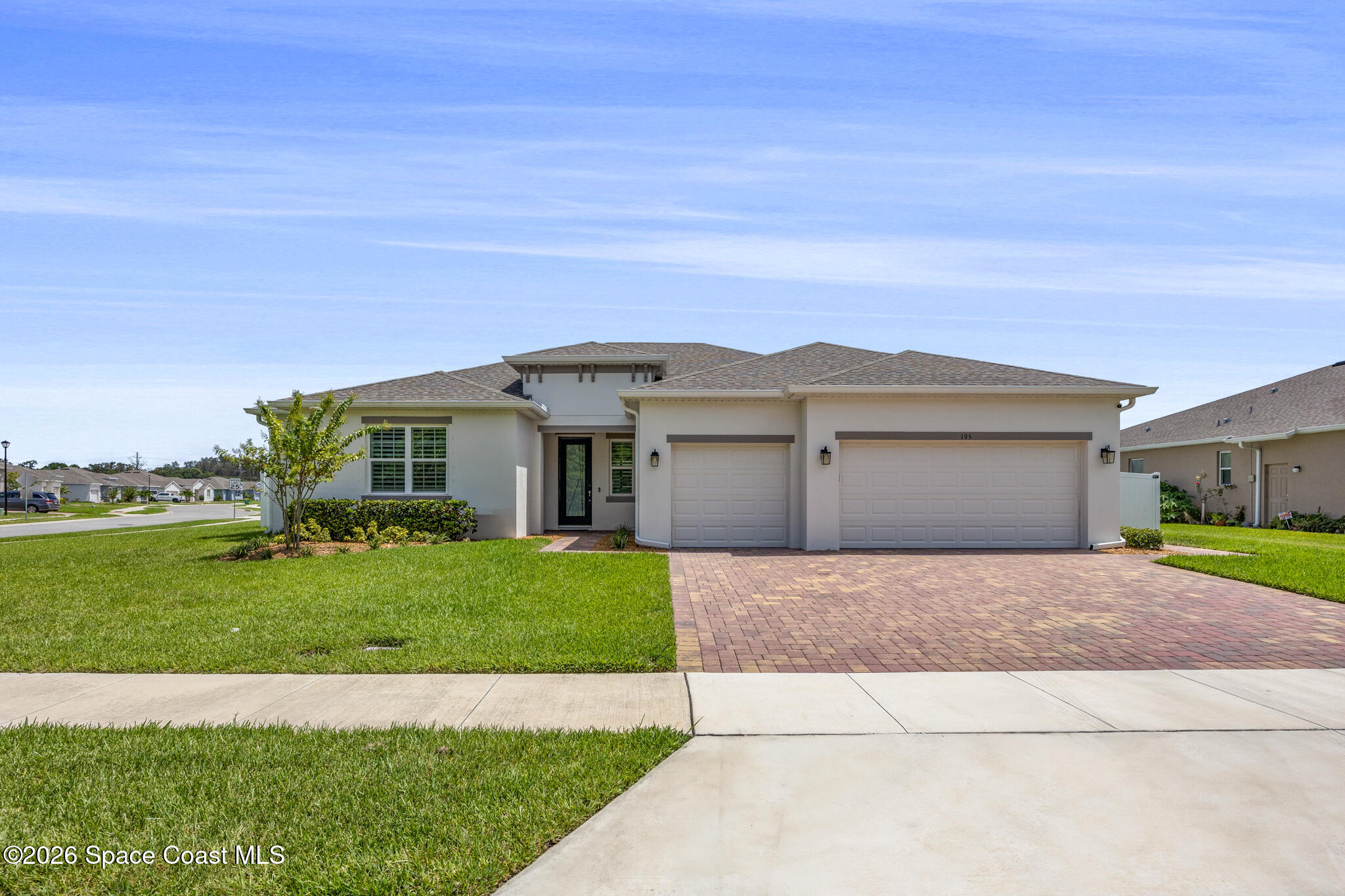 195 Loymer Circle Property Photo 1