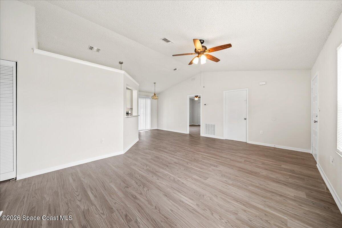 360 Wendover Road Sw Property Photo 4