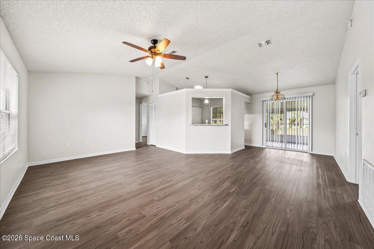 360 Wendover Road Sw Property Photo 5