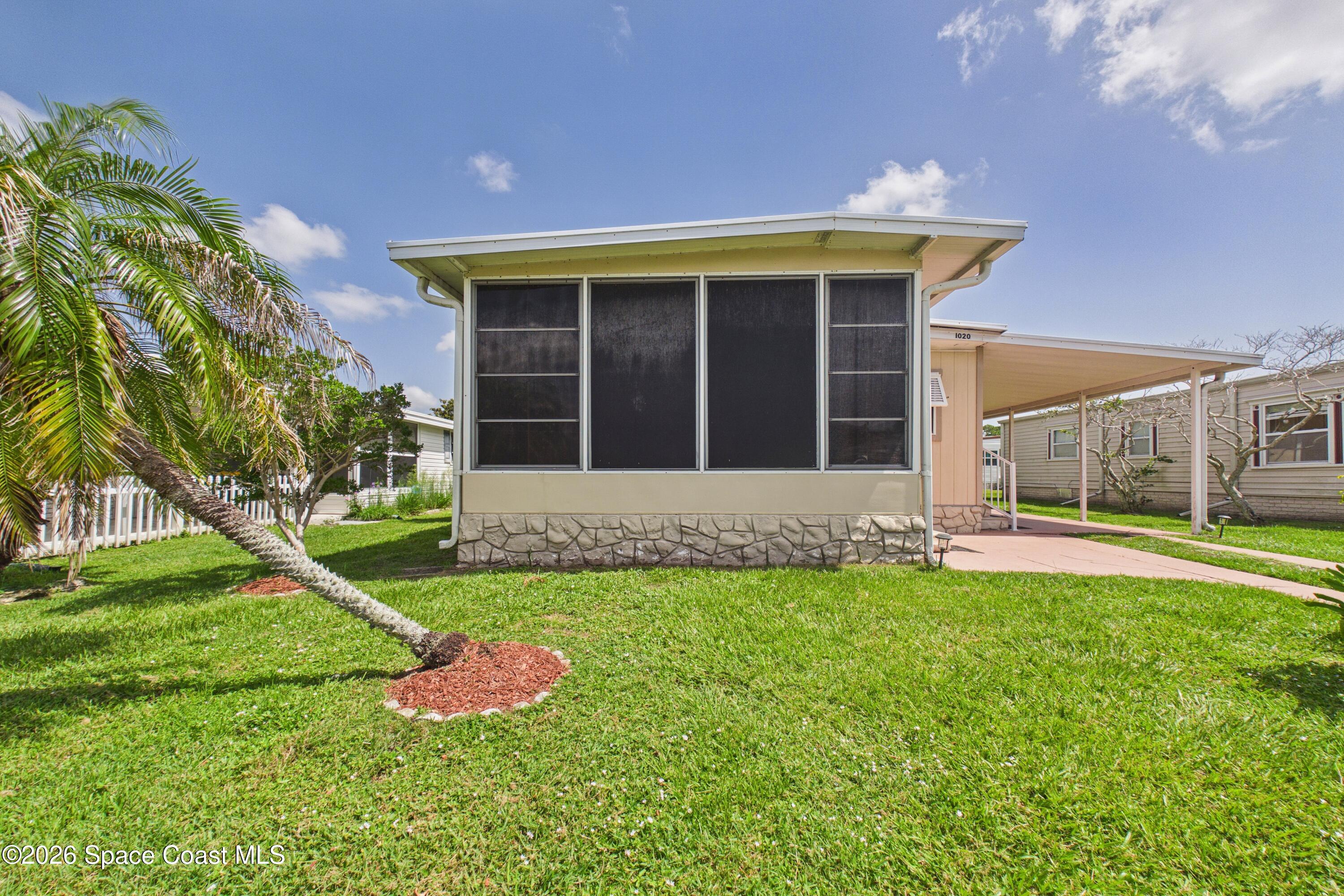 1020 Royal Palm Drive Property Photo 7