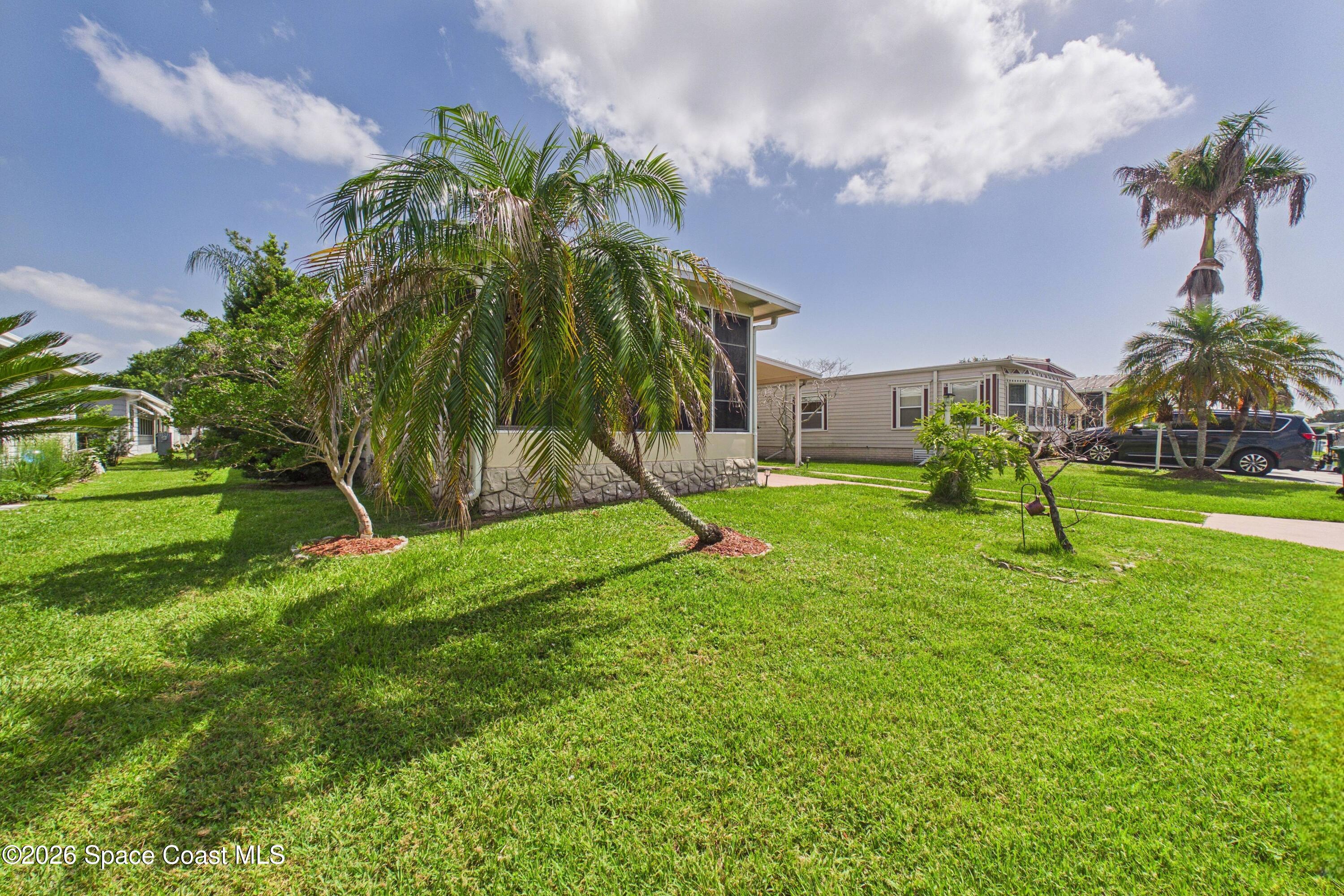 1020 Royal Palm Drive Property Photo 8