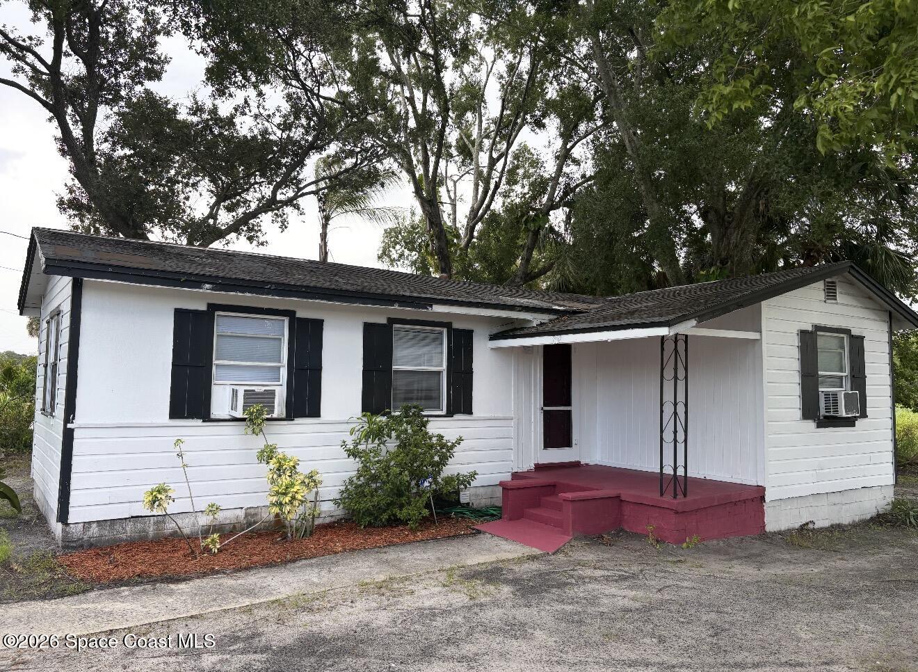 802 Wager Avenue Property Photo 1