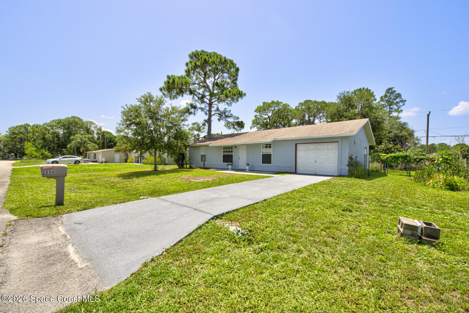 206 San Luis Street Sw Property Photo 4