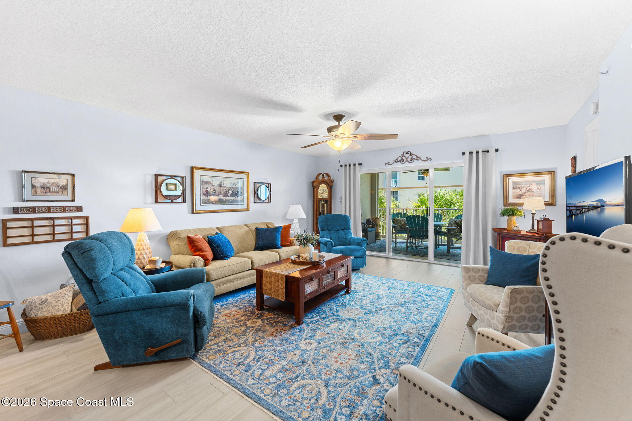 601 Shorewood Drive G303 Property Photo 14