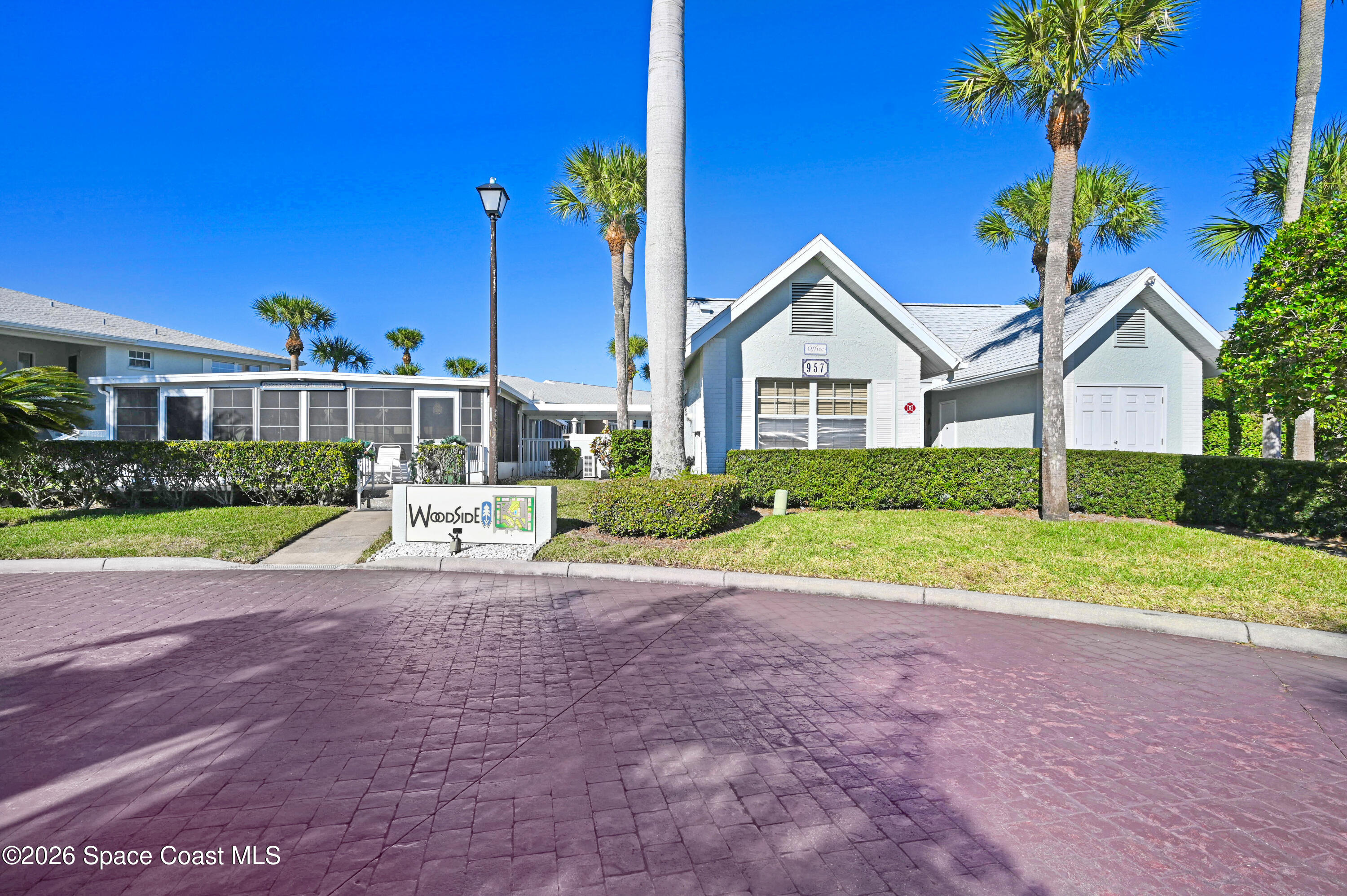 997 Sonesta Avenue Ne 202 Property Photo 32