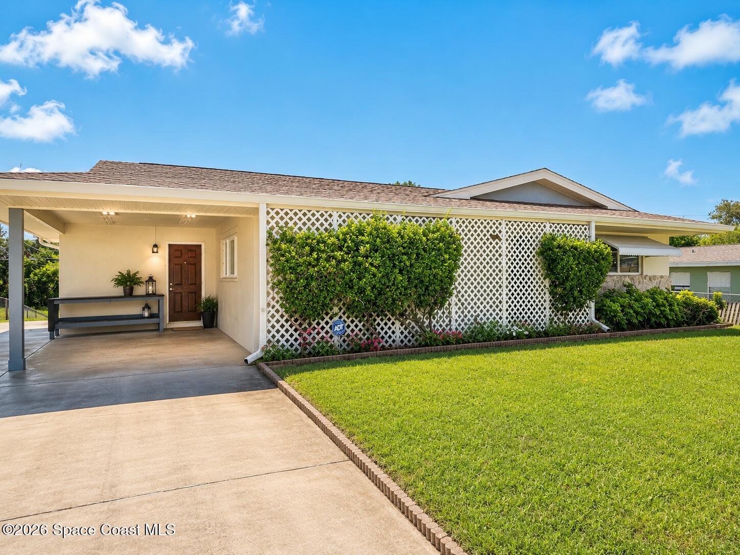 1109 Cabot Drive Ne Property Photo 1
