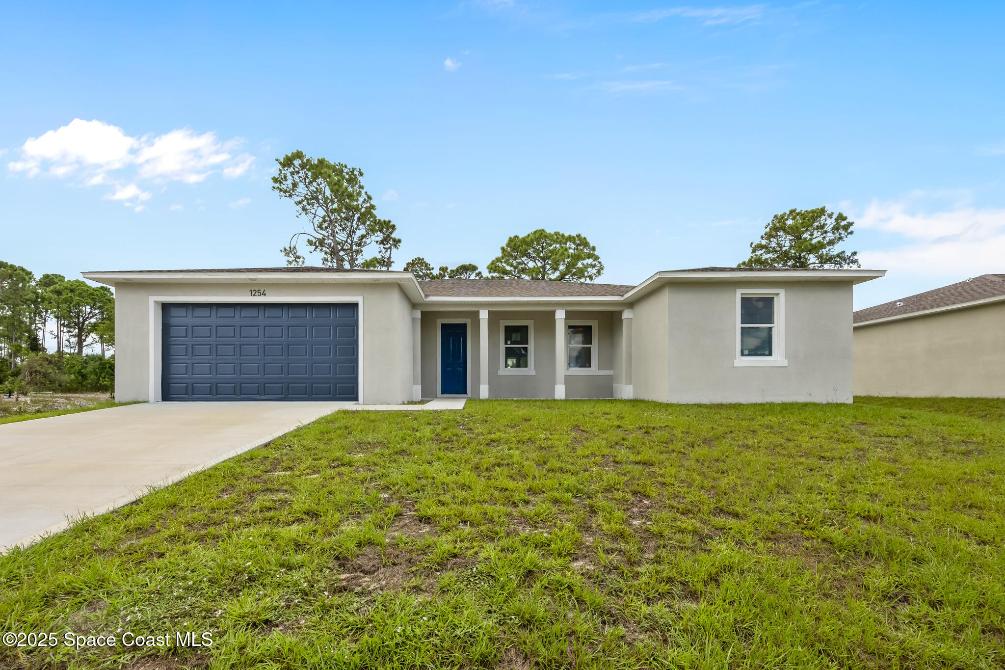 1254 Heitzman Avenue SW Property Photo 1