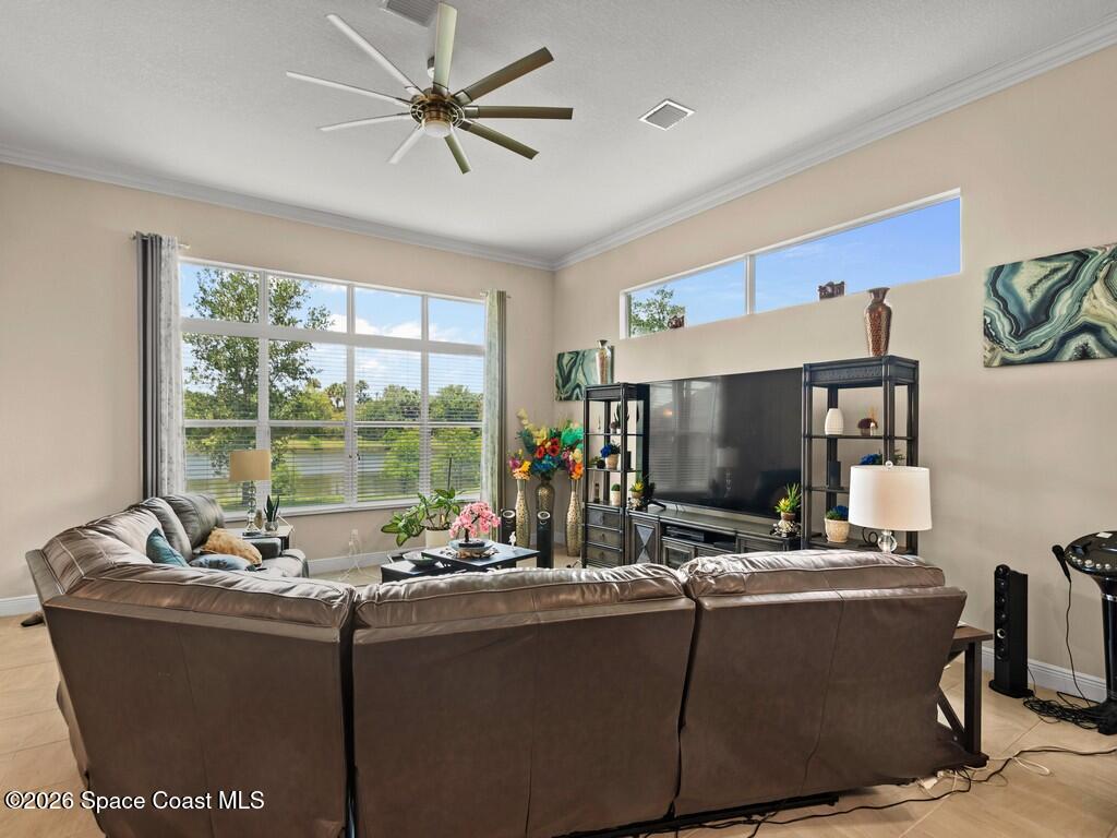 4405 65th Drive Property Photo 9