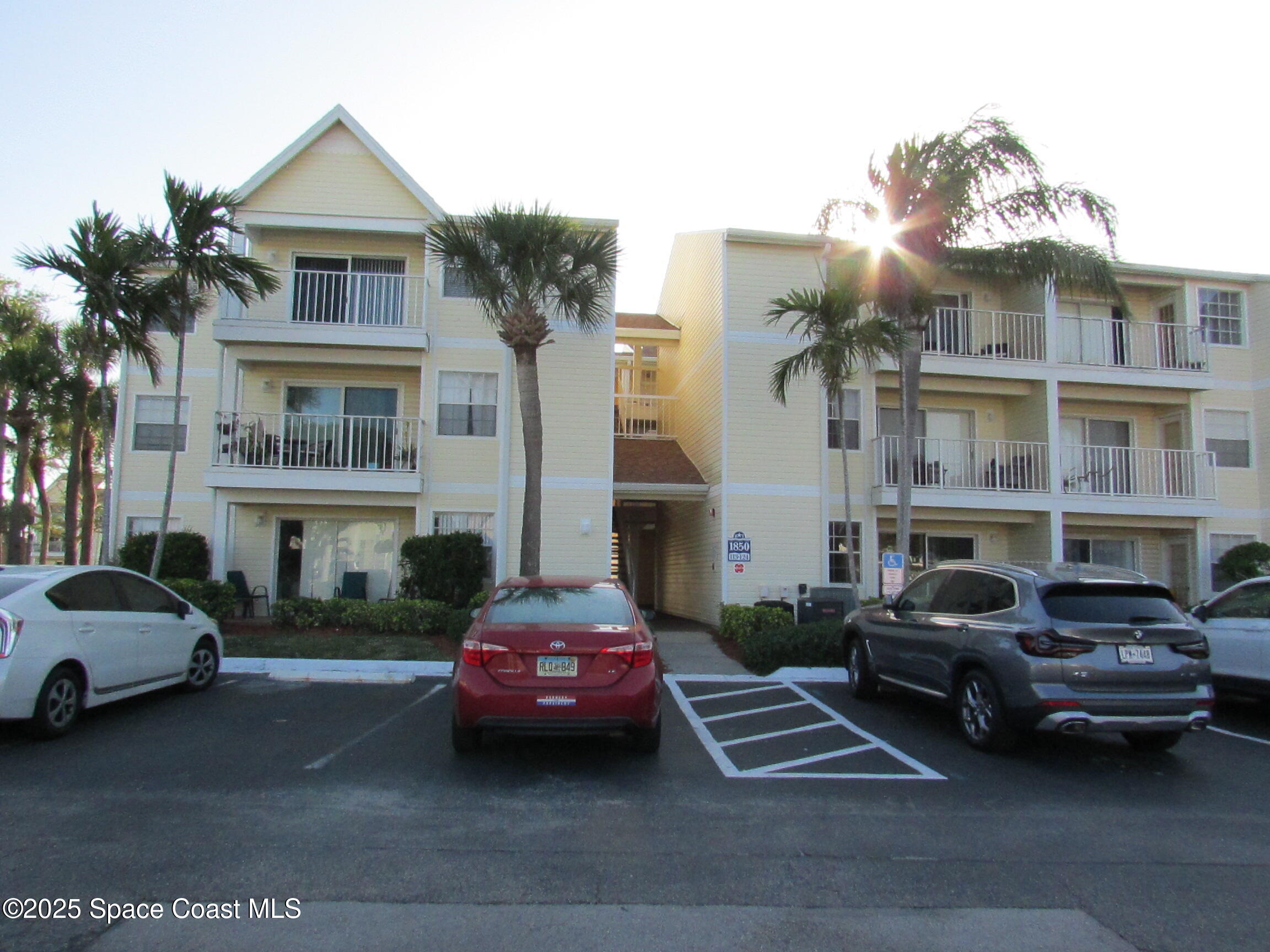 1850 Charlesmont Drive 7118 Property Photo 1