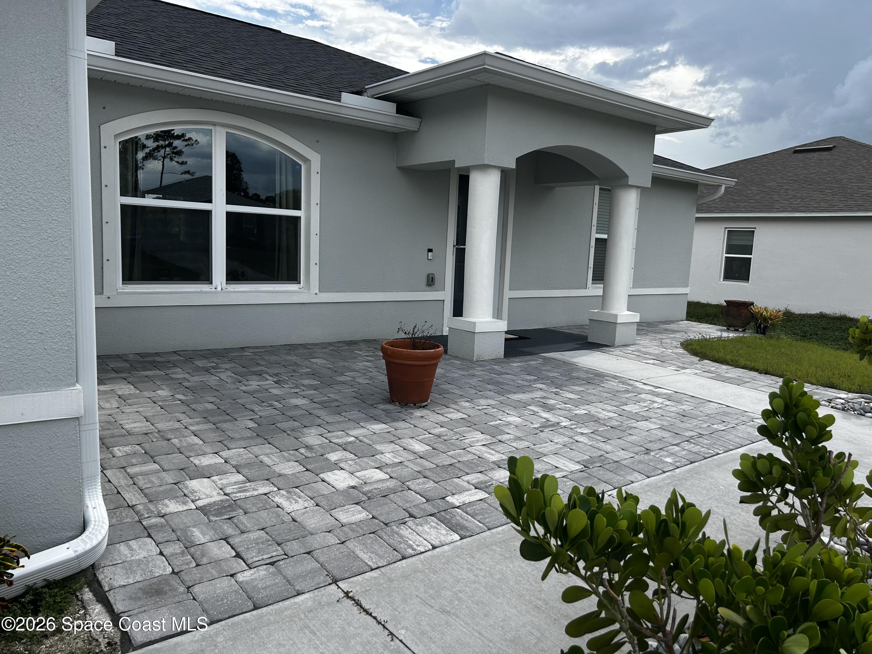 598 Brickell Street SE Property Photo 1
