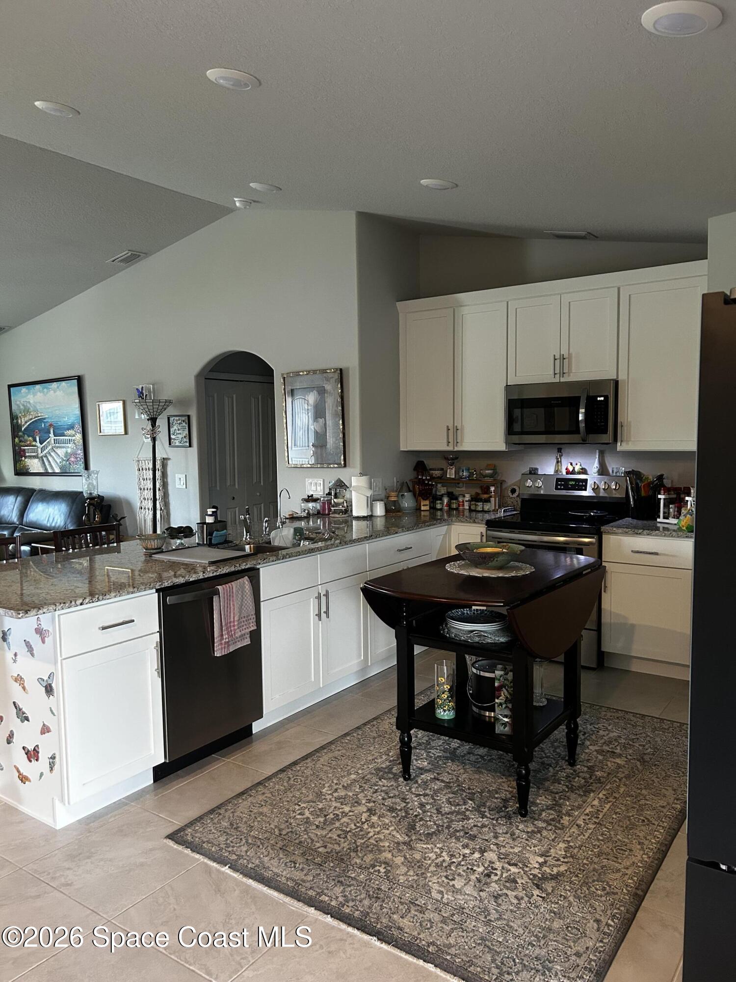 598 Brickell Street Se Property Photo 5