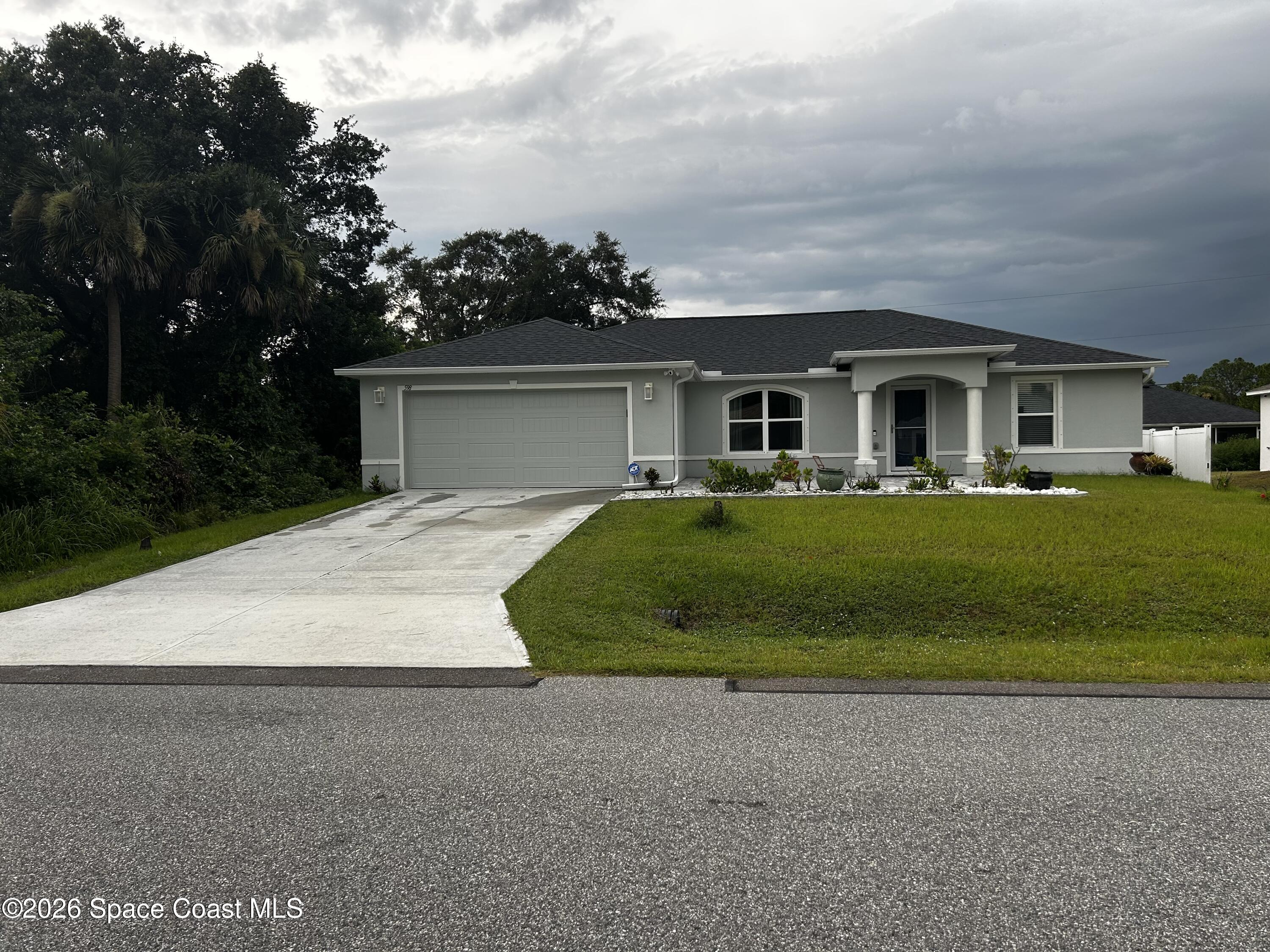 598 Brickell Street Se Property Photo 17