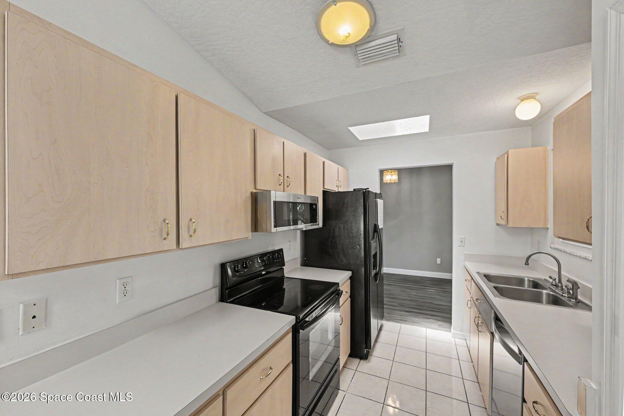6000 Chapman Street Property Photo 7
