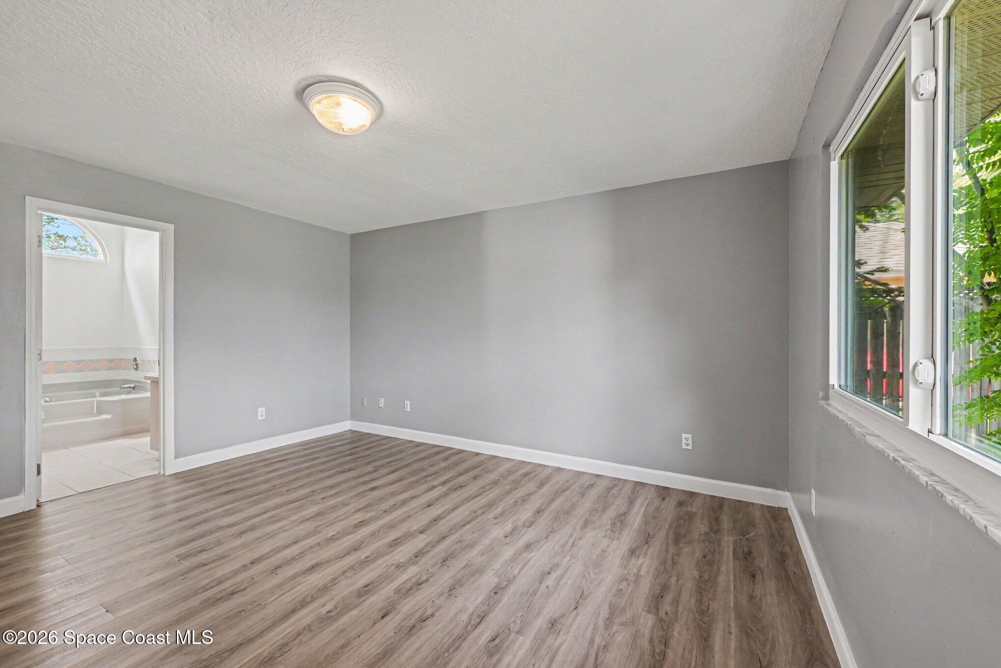 6000 Chapman Street Property Photo 8