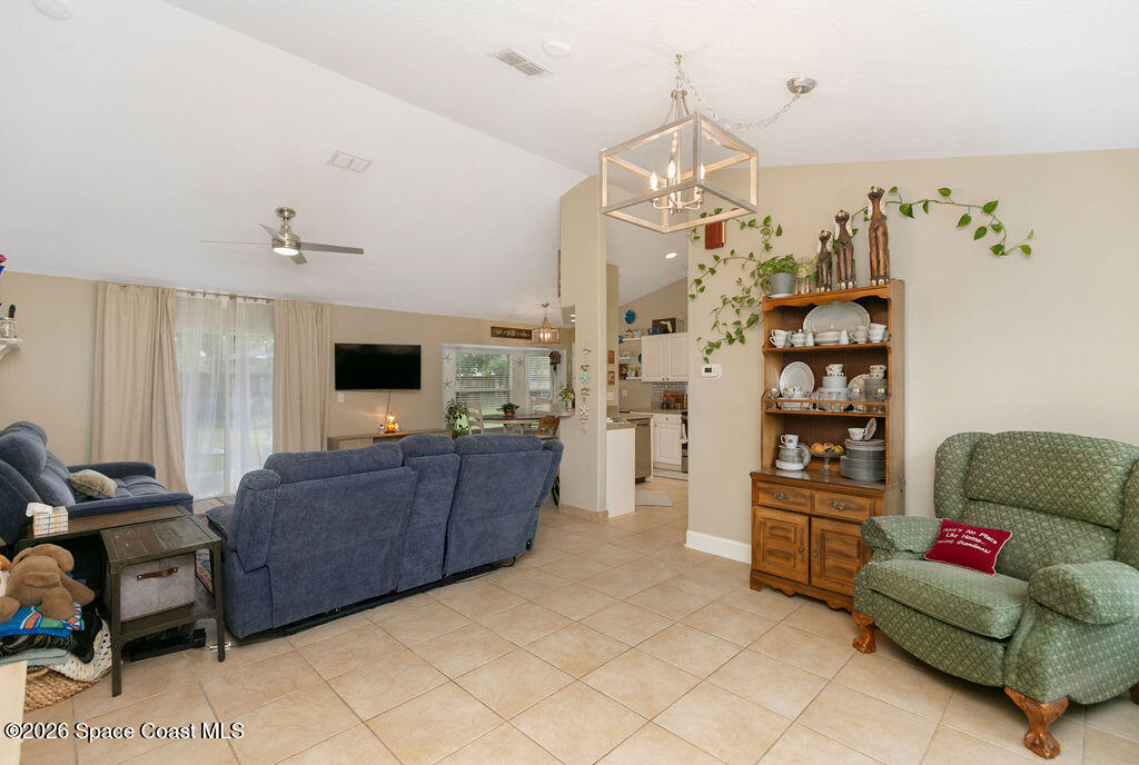 54 Pennsylvania Lane Property Photo 6
